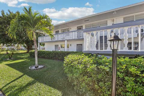 Tiny photo for 104 Oakridge #H, Deerfield Beach, FL 33442 (MLS # R11158135)