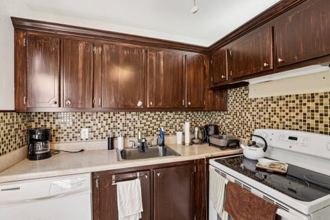 Tiny photo for 104 Oakridge #H, Deerfield Beach, FL 33442 (MLS # R11158135)