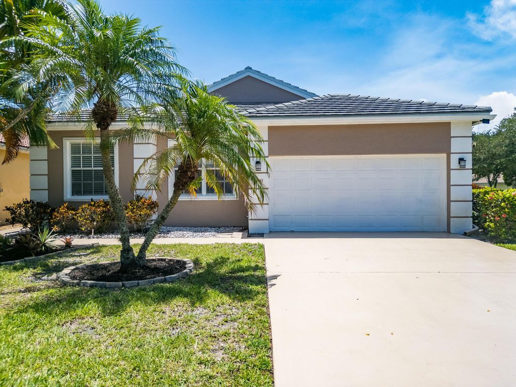 Photo of 3002 SE Brierwood Place, Stuart, FL 34997 (MLS # R11104598)