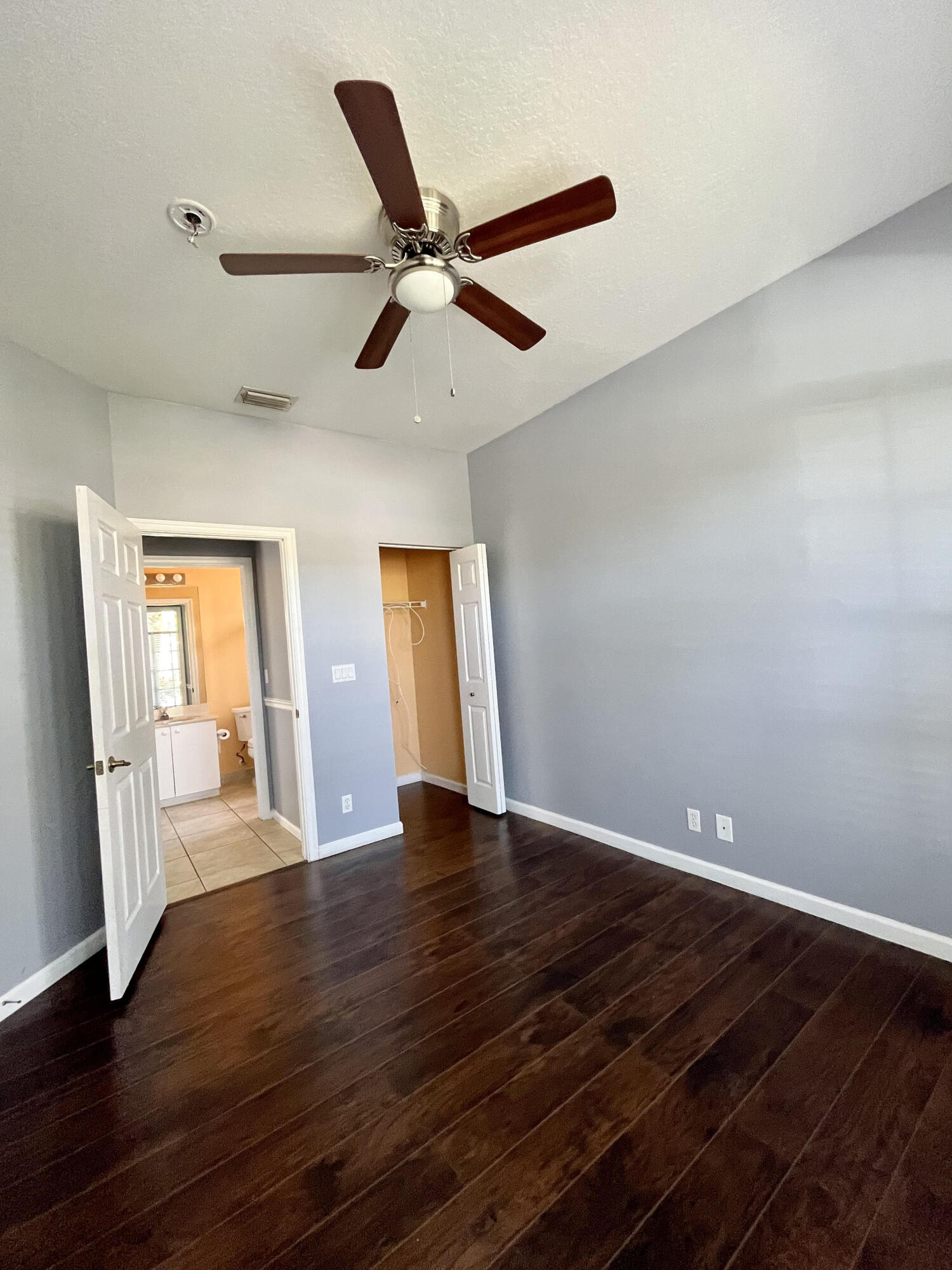 JENSEN BEACH COUNTRY CLUB - Residential