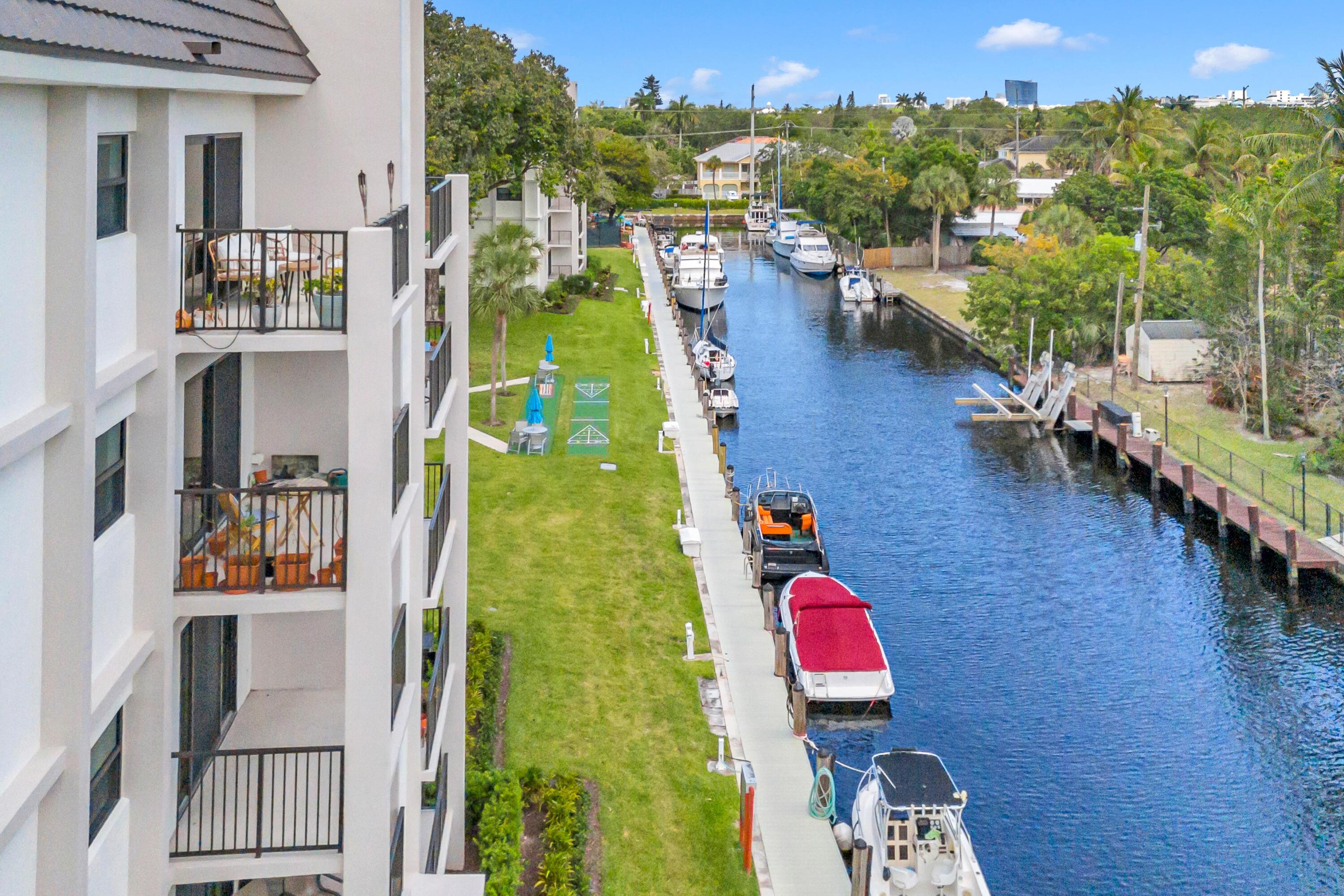 RIVER REACH CONDOMINIUM II - Residential