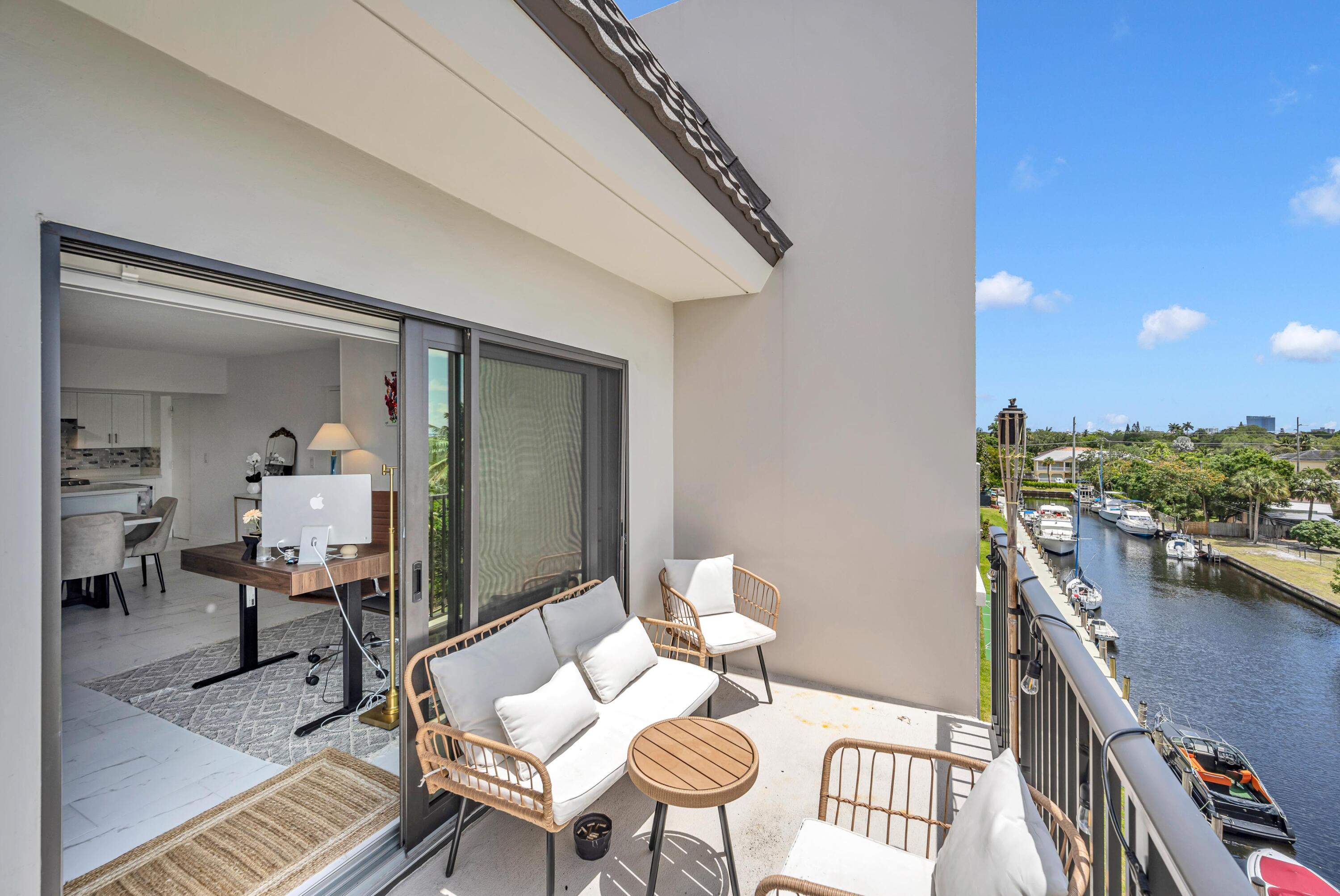 RIVER REACH CONDOMINIUM II - Residential