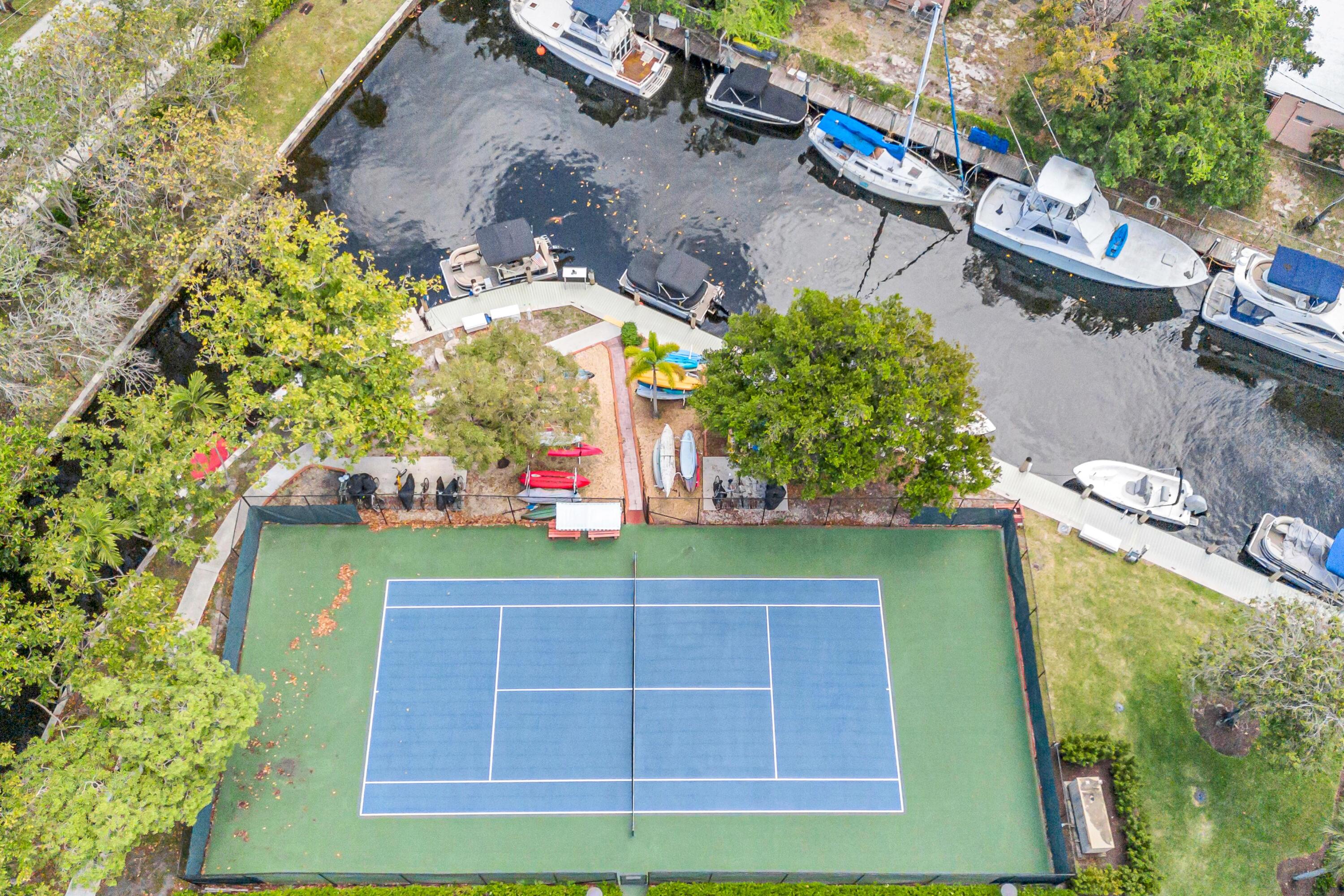 RIVER REACH CONDOMINIUM II - Residential