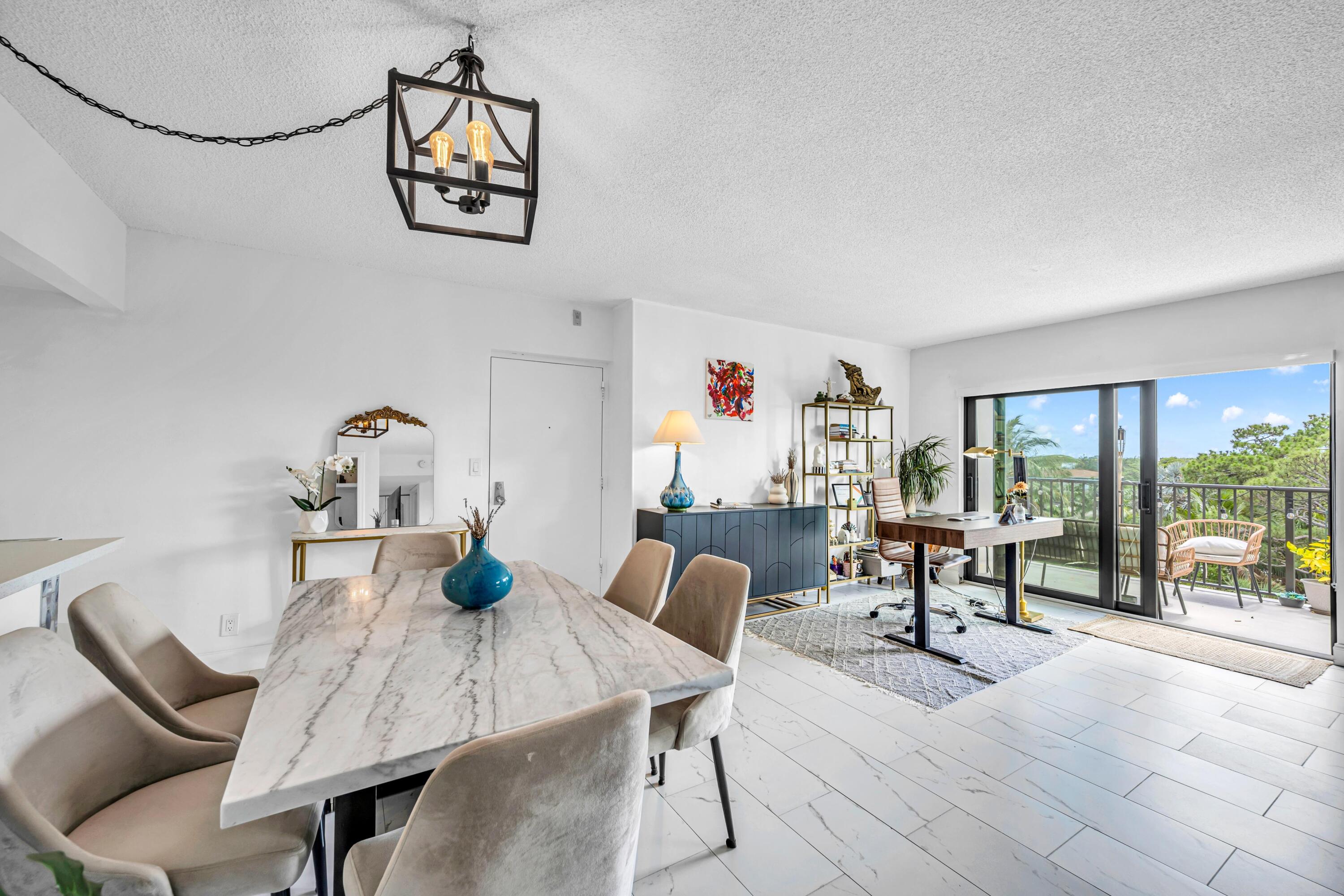 RIVER REACH CONDOMINIUM II - Residential