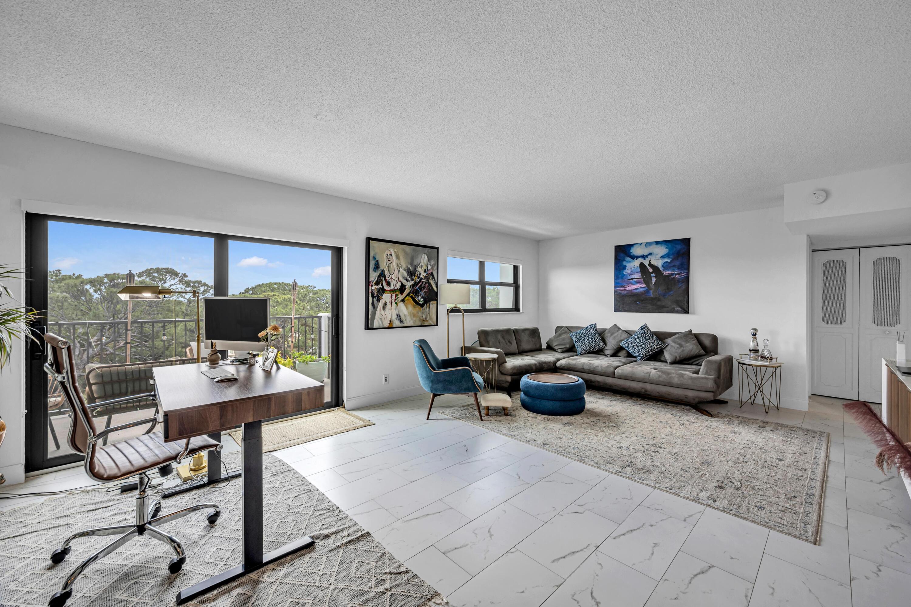 RIVER REACH CONDOMINIUM II - Residential