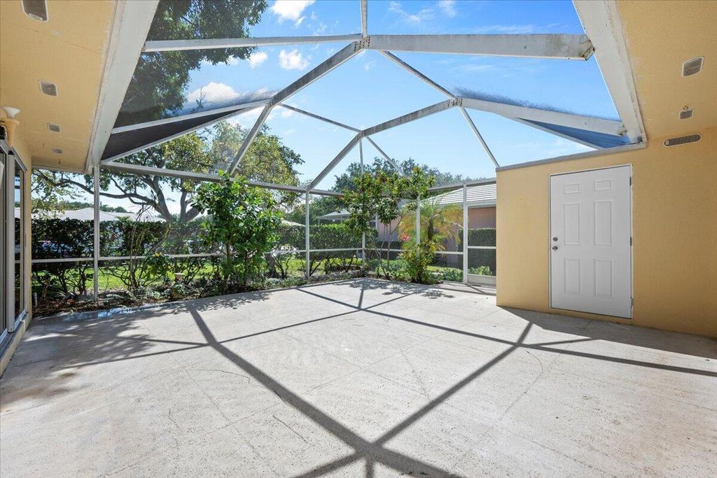 Photo of 2904 Lakemont Court, Palm Beach Gardens, FL 33403 (MLS # R11053538)