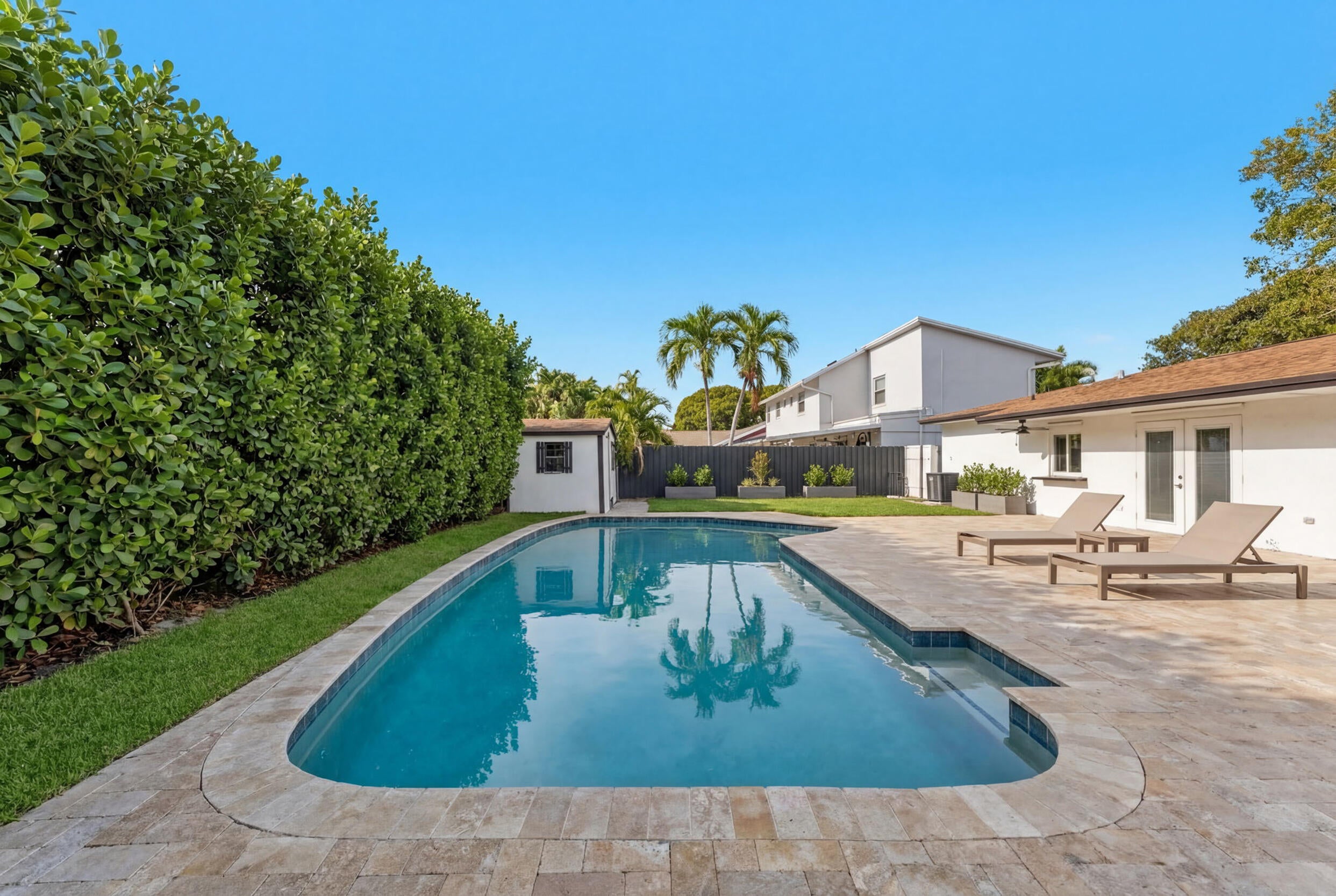 View photos, virtual tours, details... 5313 SW 103rd Avenue