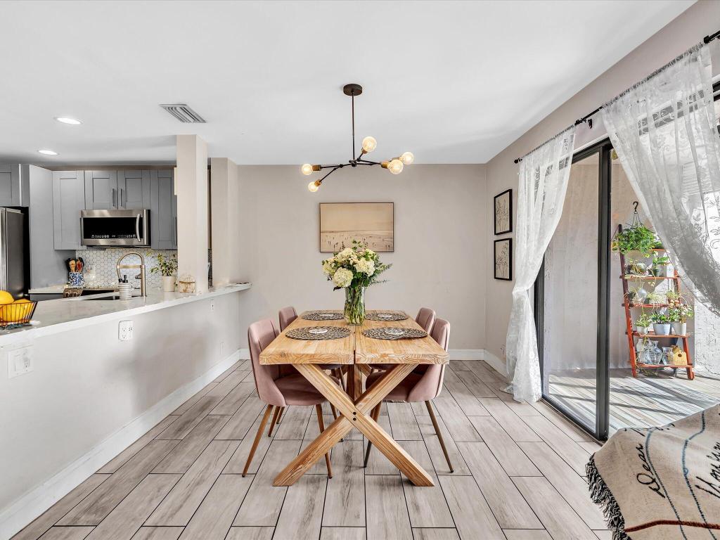 POND APPLE PLACE II CONDO - Residential