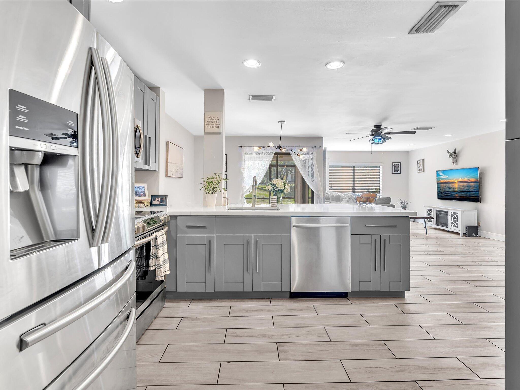 POND APPLE PLACE II CONDO - Residential