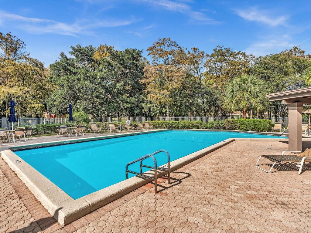 POND APPLE PLACE II CONDO - Residential