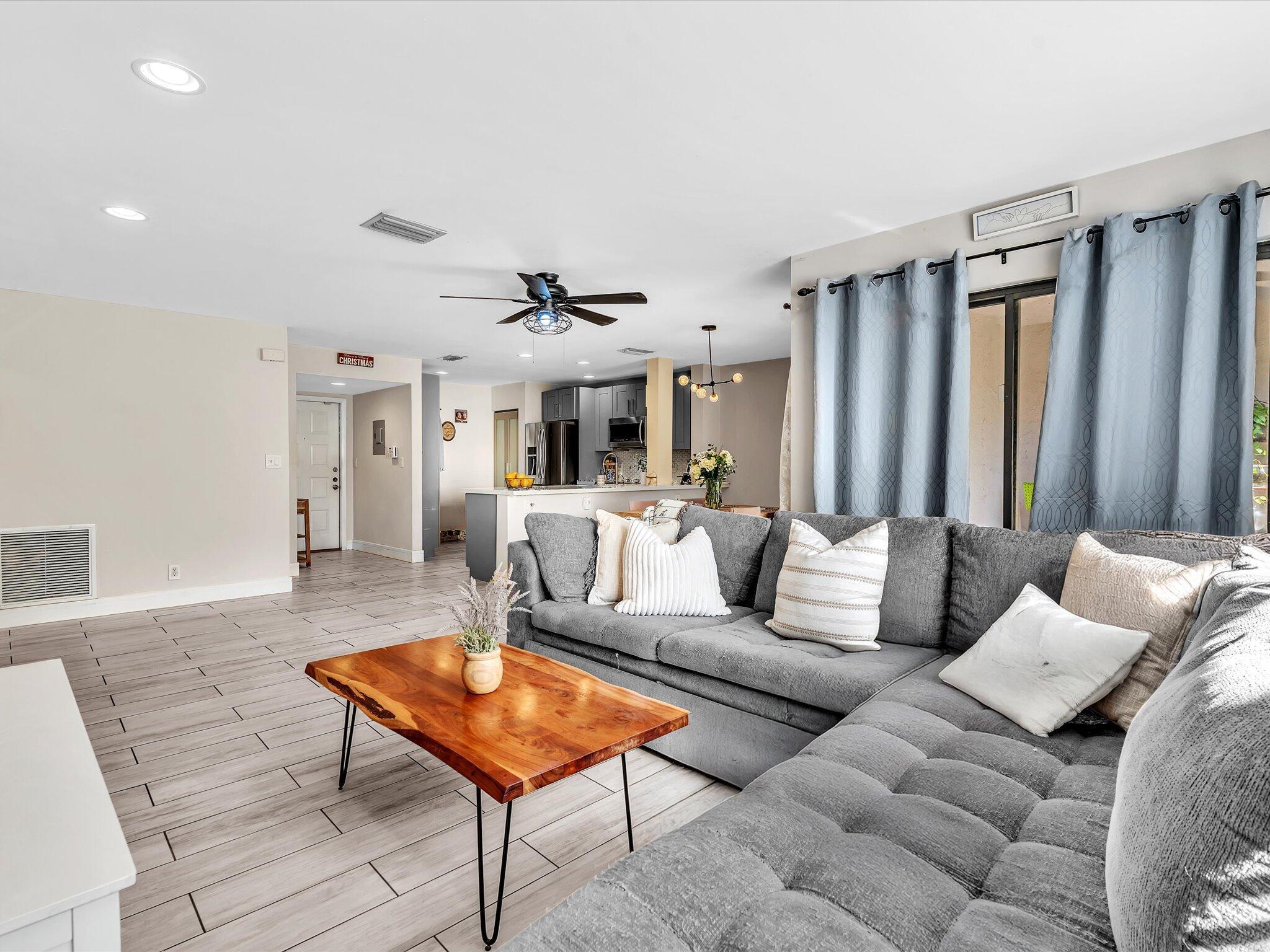 POND APPLE PLACE II CONDO - Residential