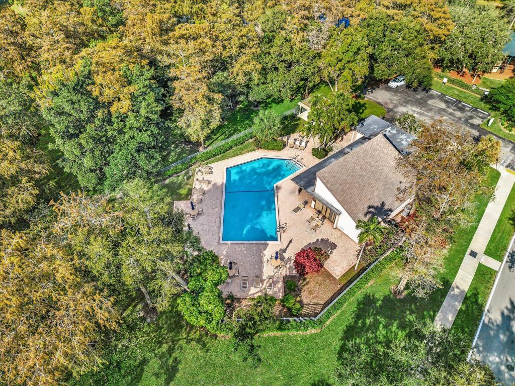 POND APPLE PLACE II CONDO - Residential