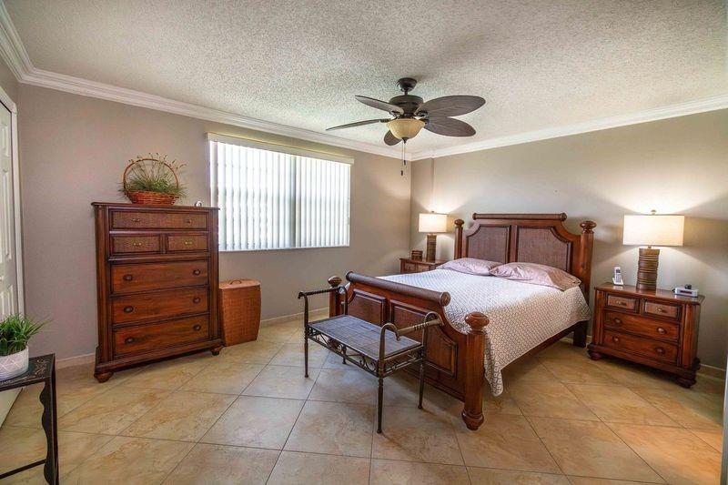 Meadowbrook Lakes - Residential