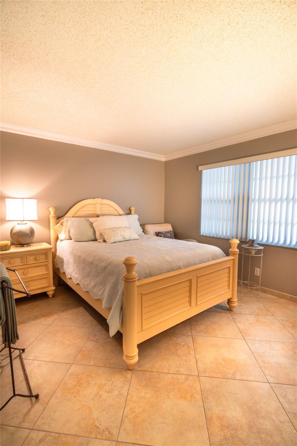 Meadowbrook Lakes - Residential