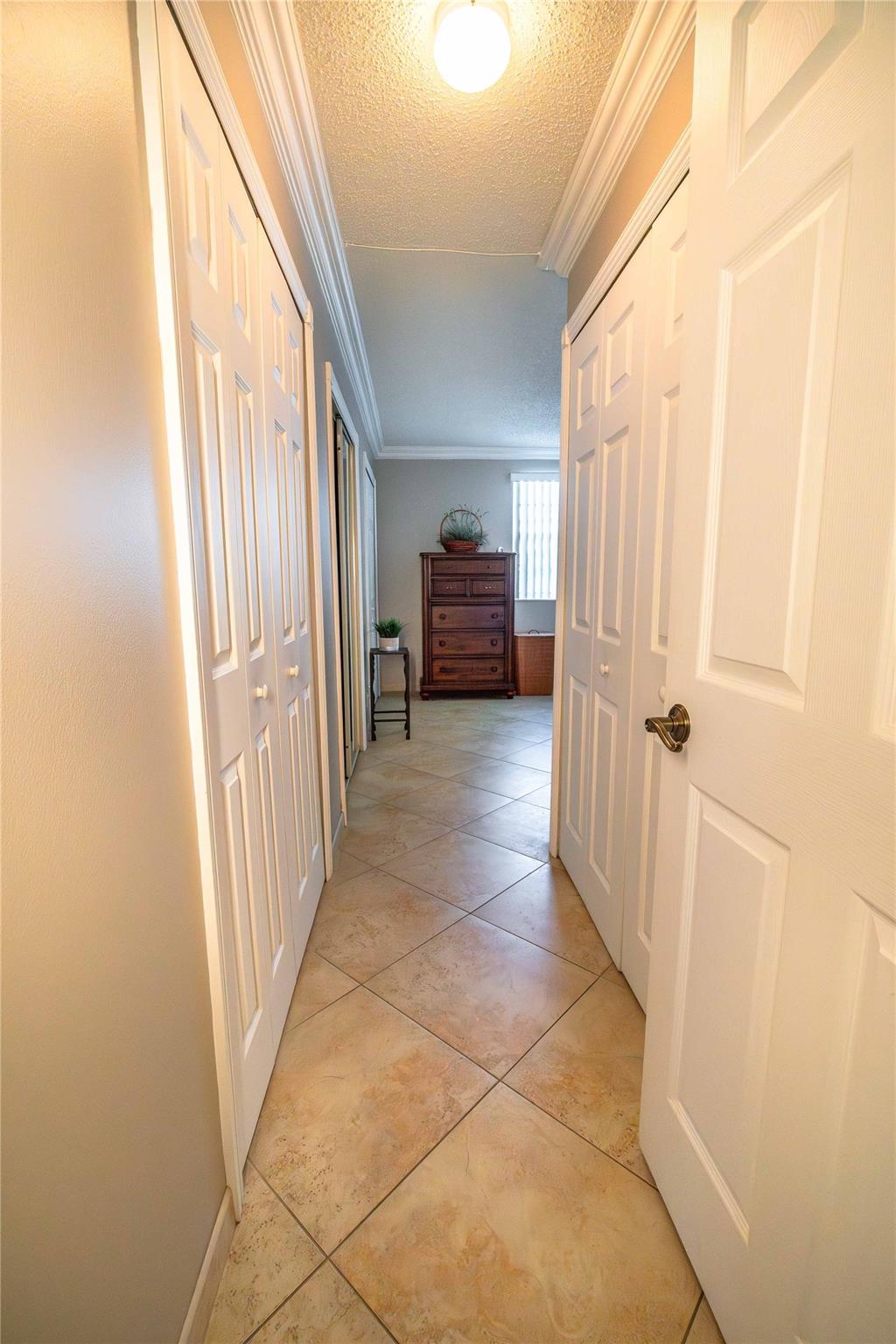 Meadowbrook Lakes - Residential