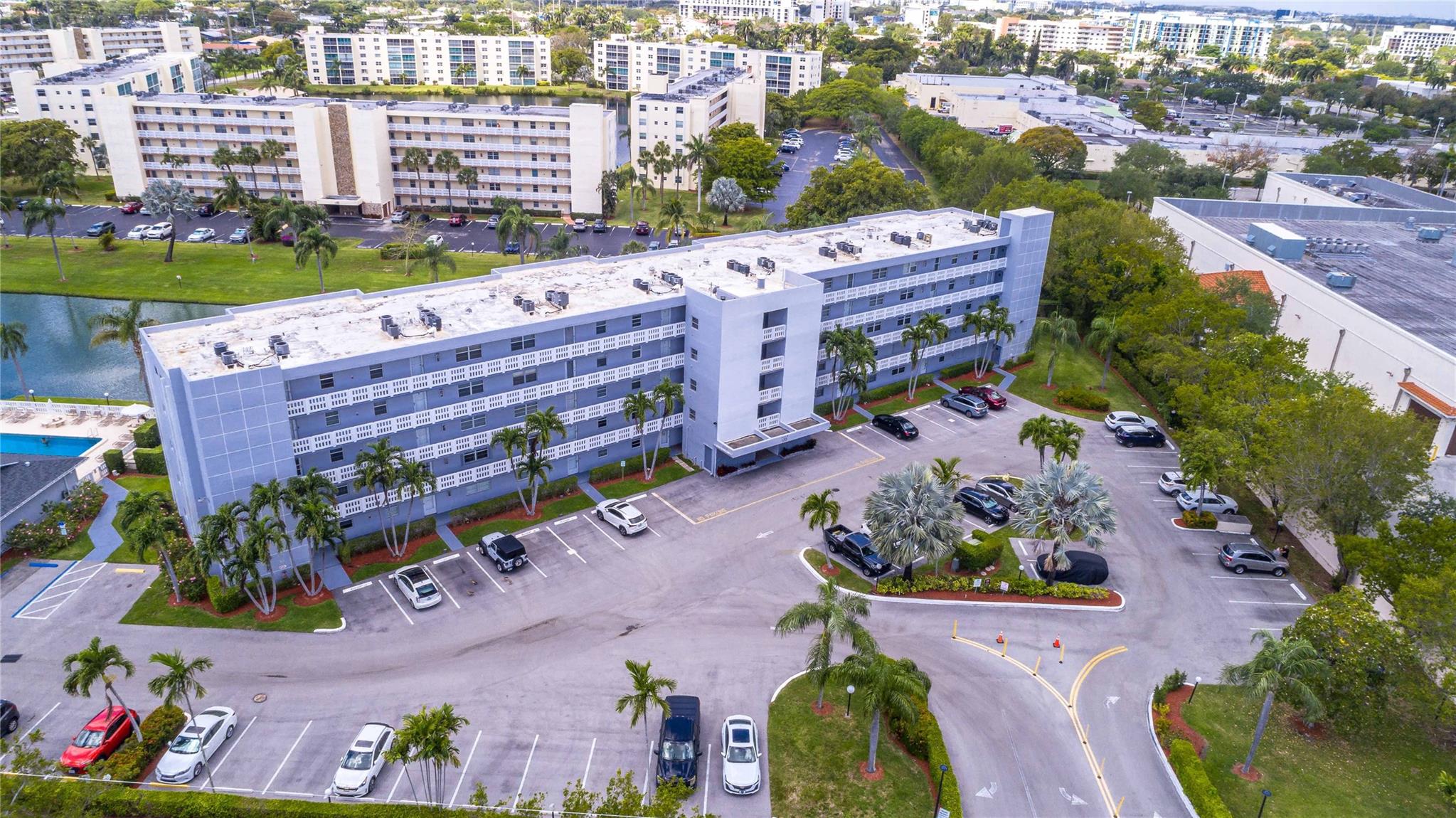 Meadowbrook Lakes - Residential