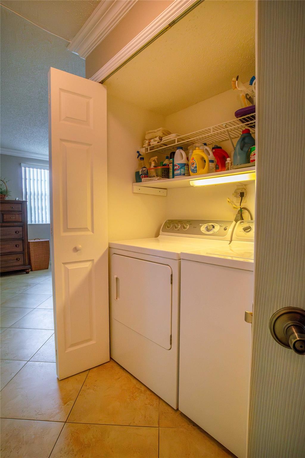 Meadowbrook Lakes - Residential