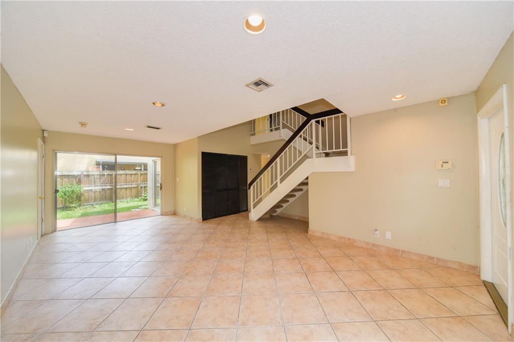 Ramblewood South 78-19 B - Residential