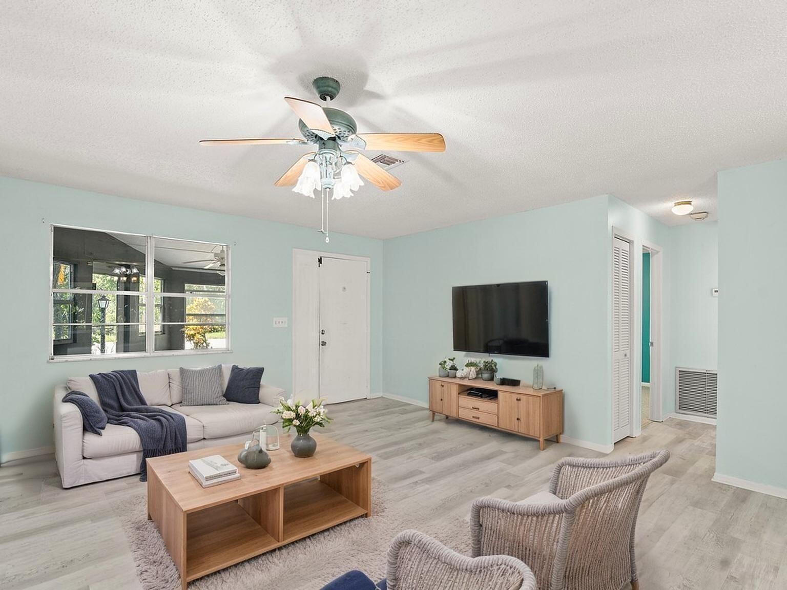 PINE TREE PARK - Residential