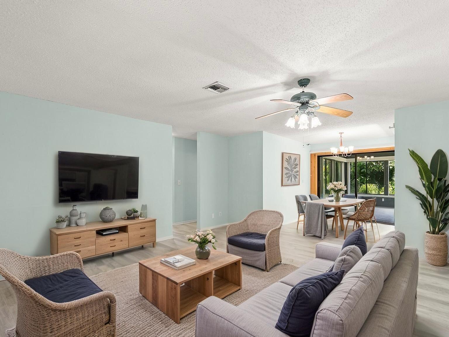 PINE TREE PARK - Residential