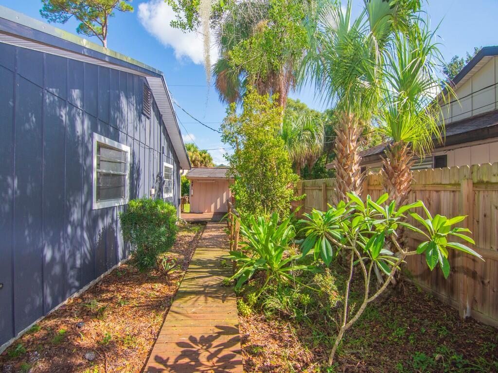 PINE TREE PARK - Residential