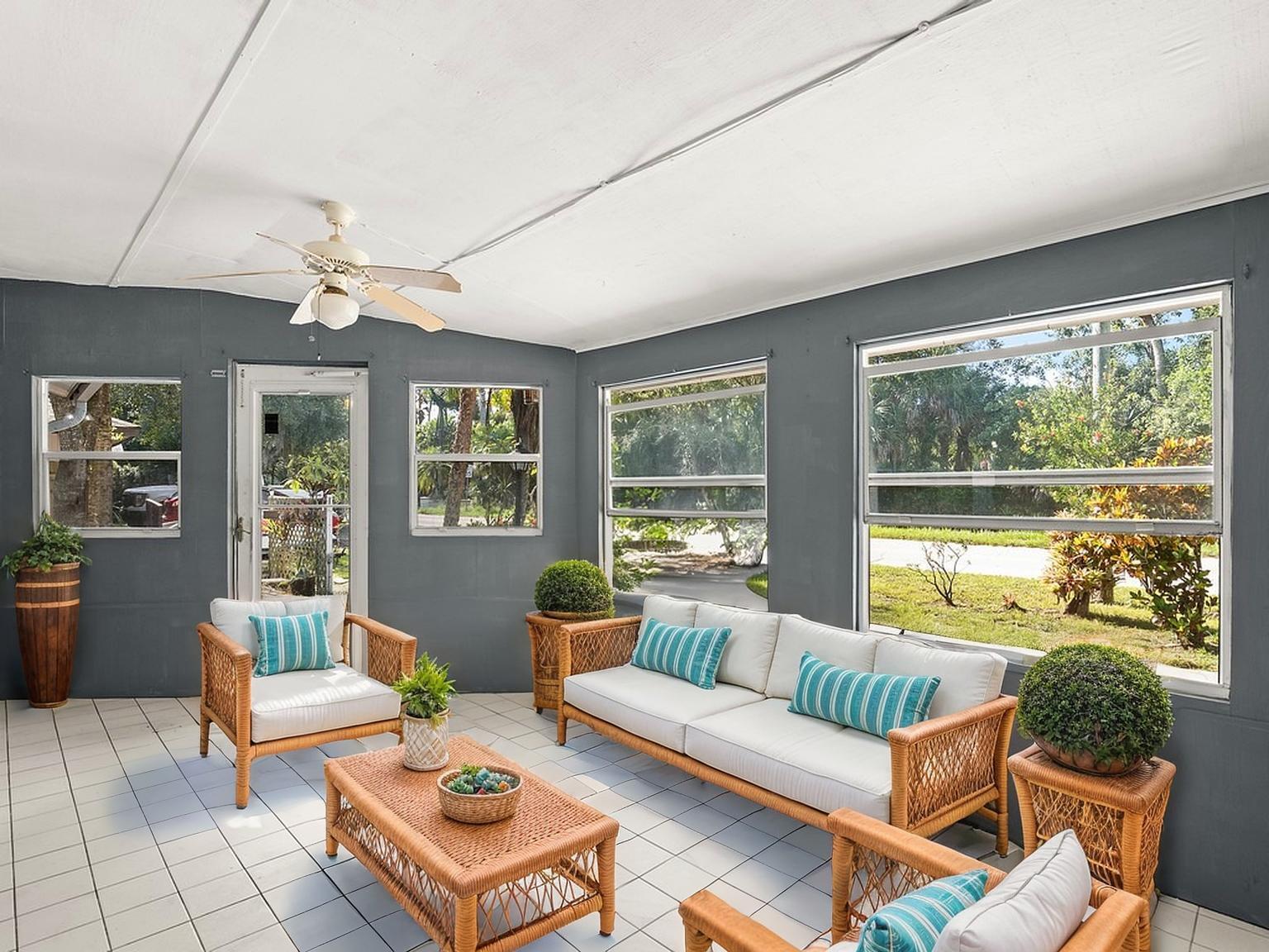 PINE TREE PARK - Residential