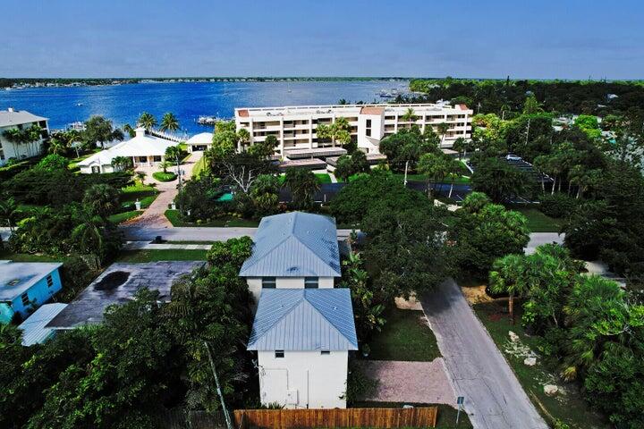 RIVERSIDE PARK - Residential