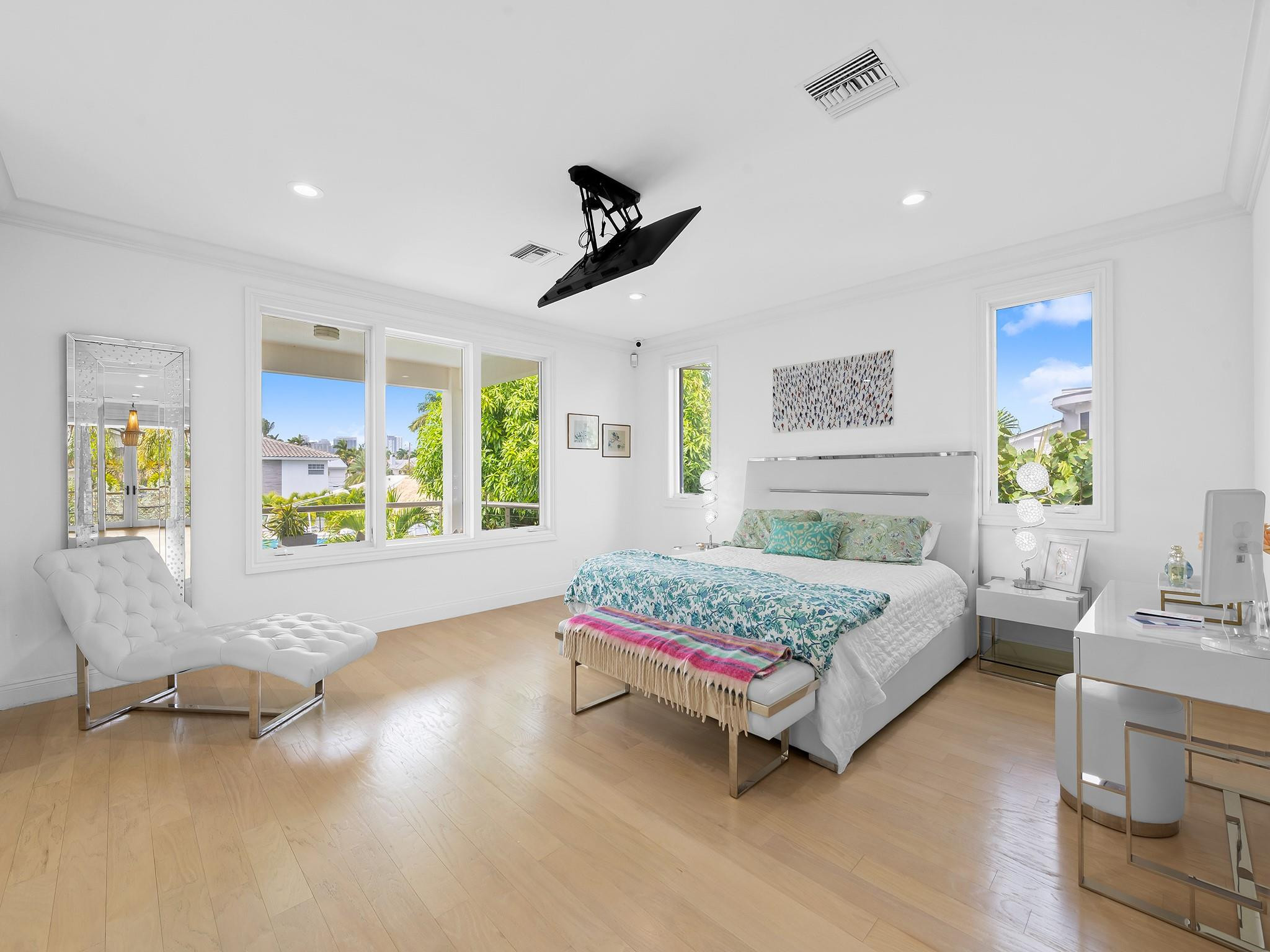 Riviera 6-17 B - Residential