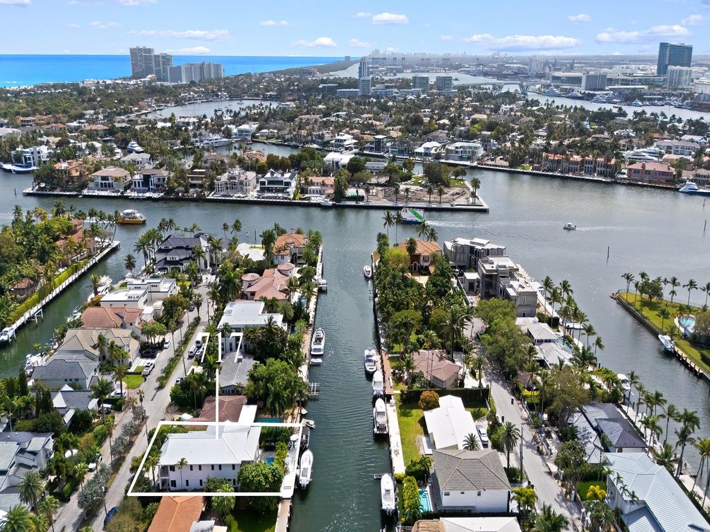 Photo of 717 Solar Isle Drive, Fort Lauderdale, FL 33301 (MLS # F10556117)