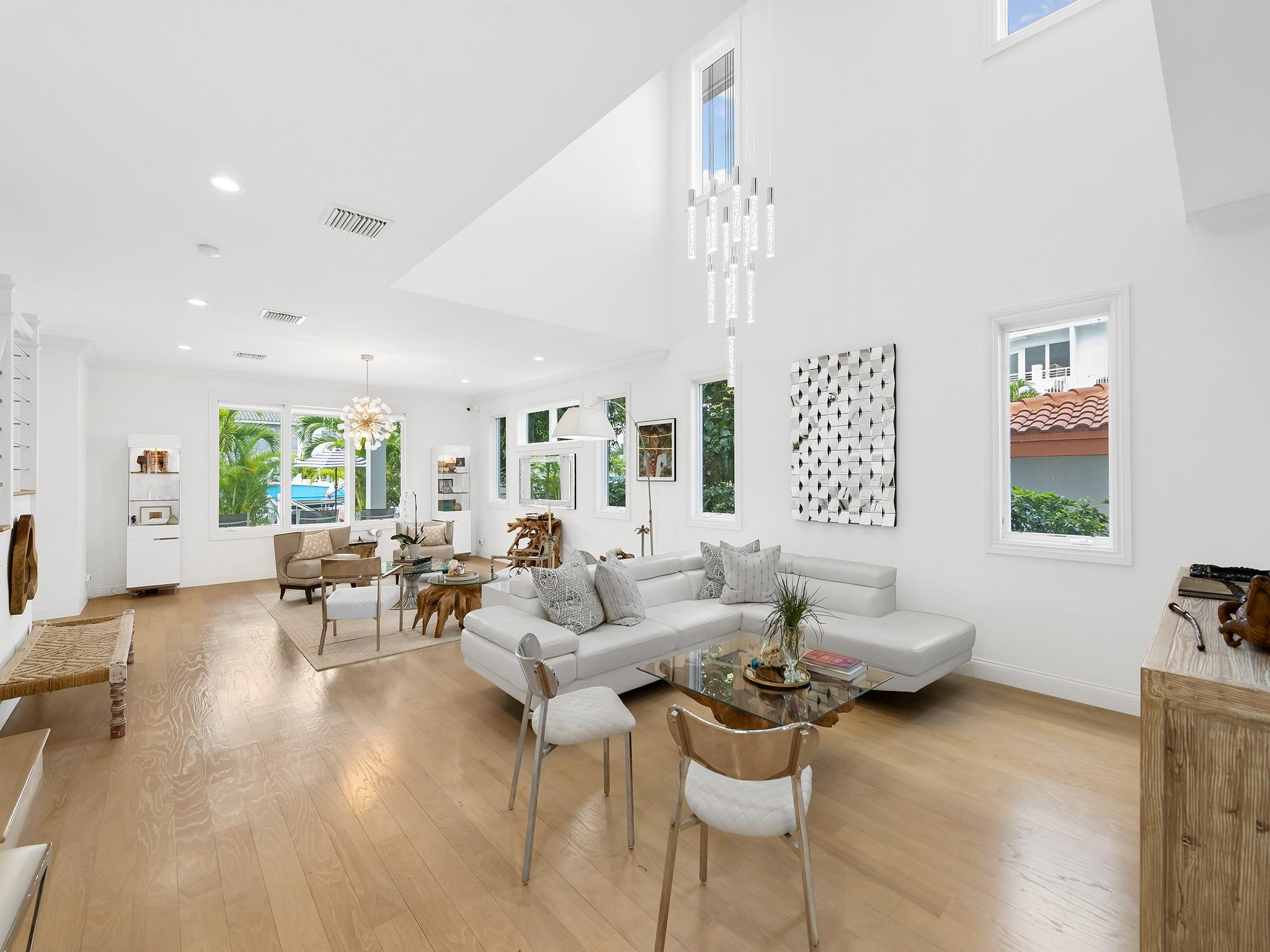 Riviera 6-17 B - Residential