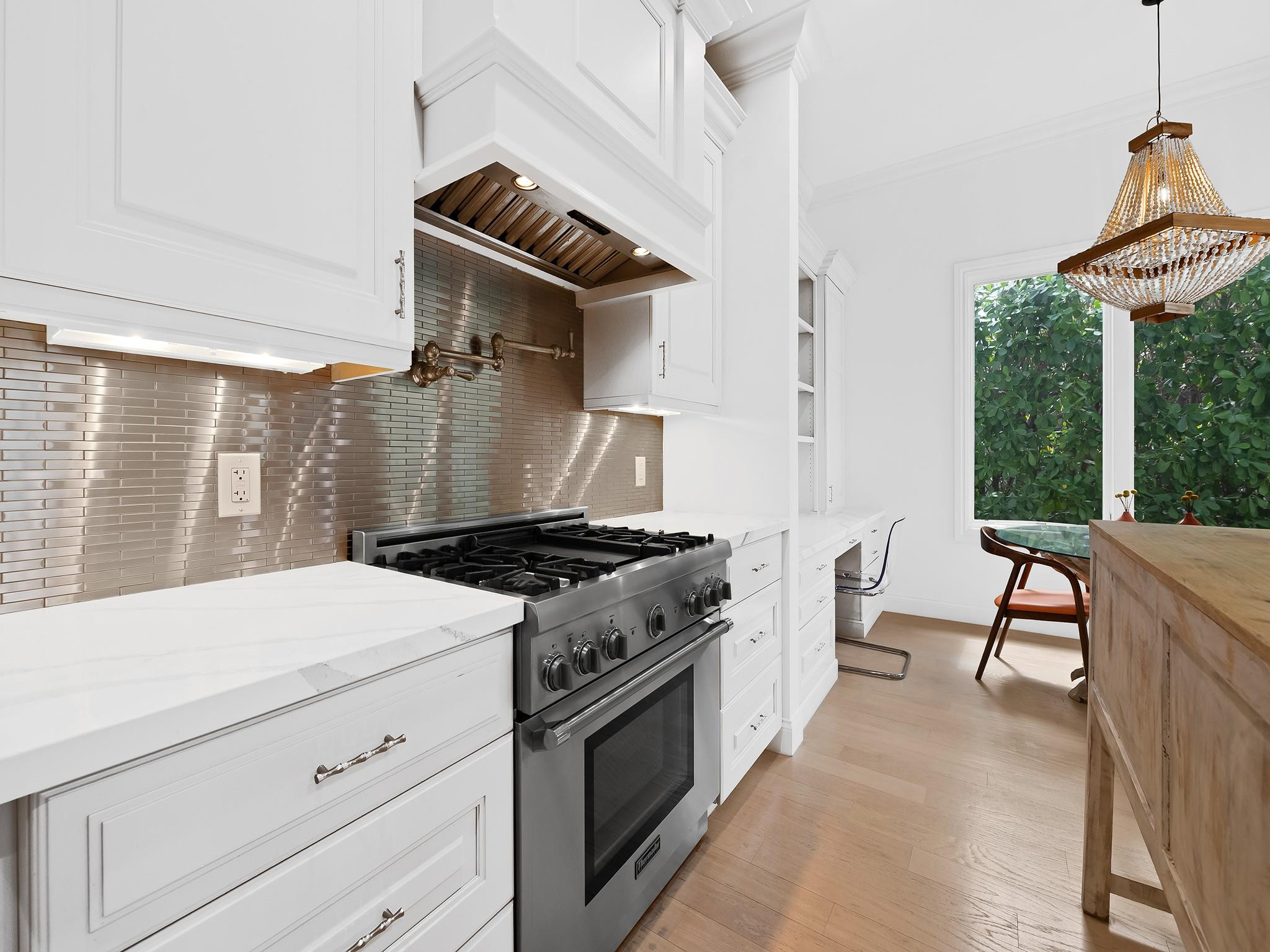 Riviera 6-17 B - Residential