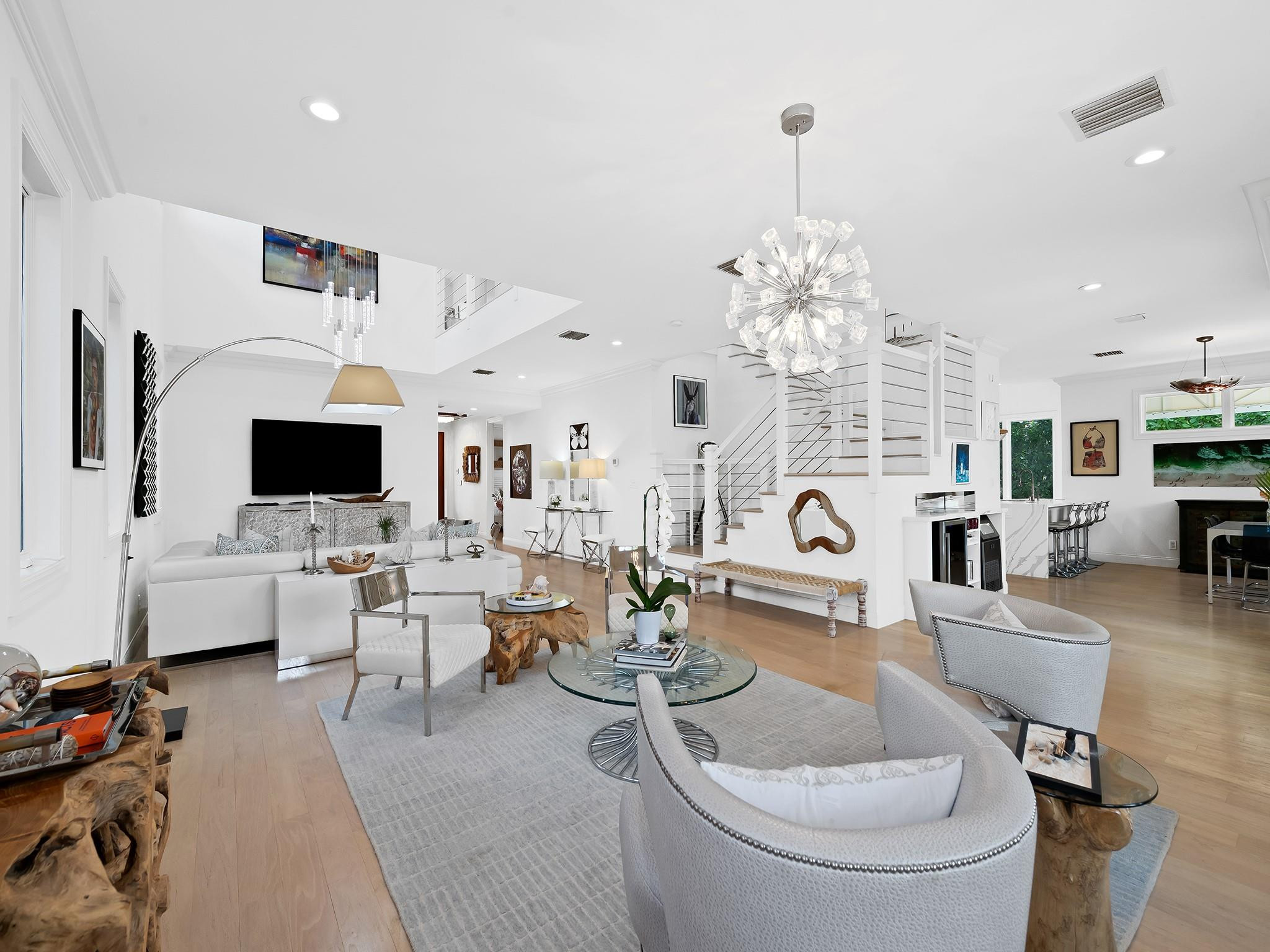 Riviera 6-17 B - Residential