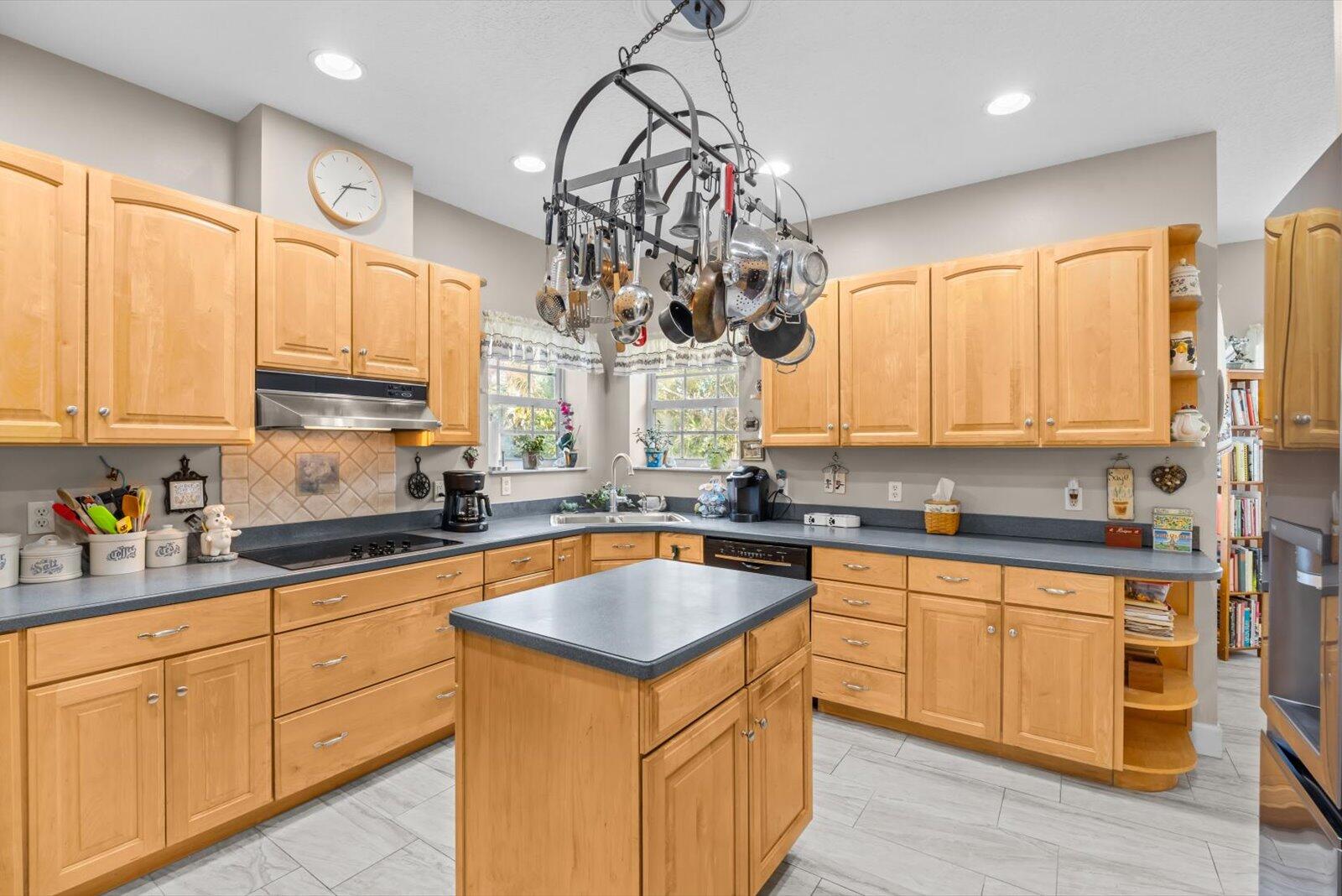 WESTWIND - Residential