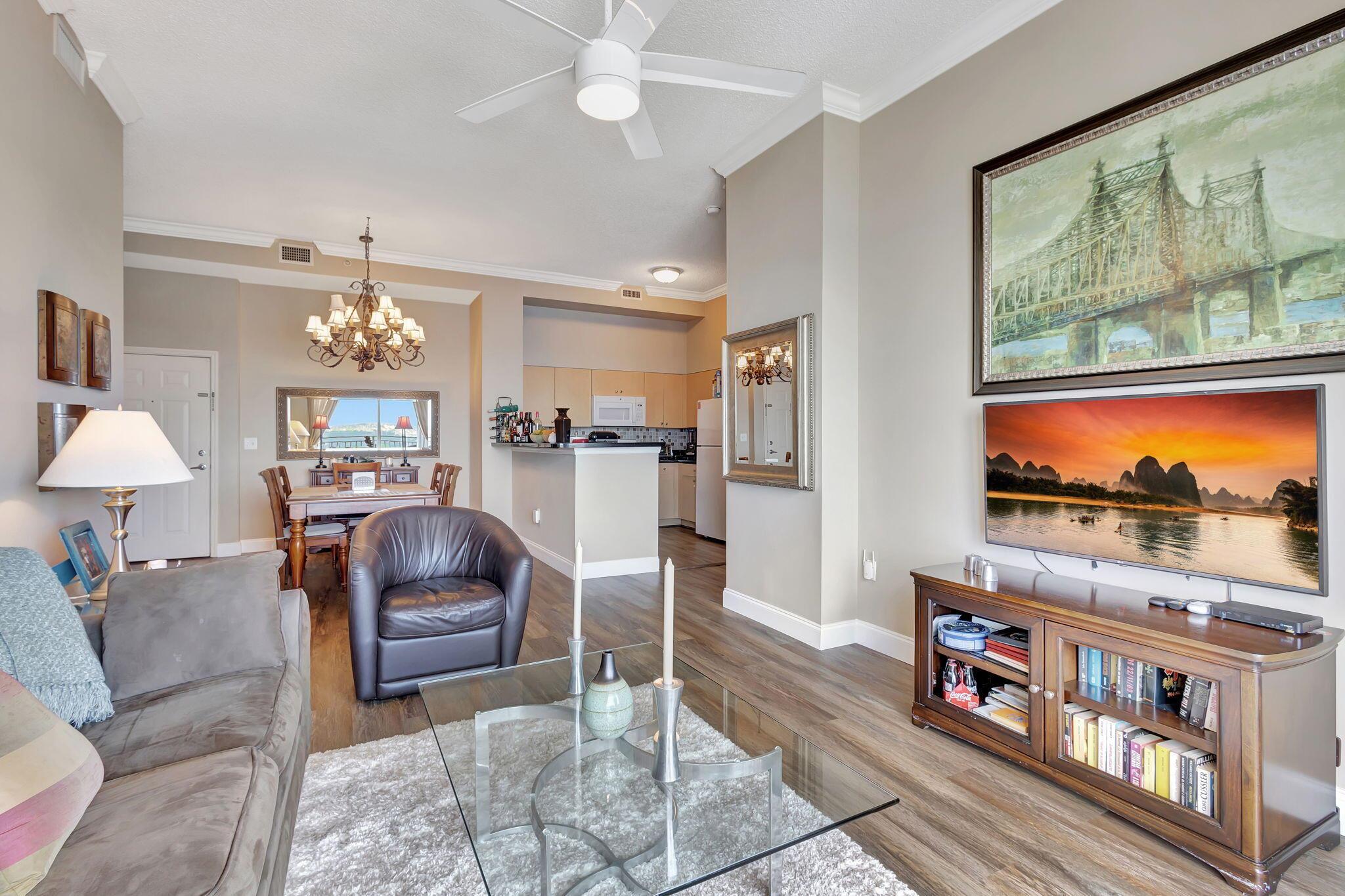 MONTECITO PALM BEACH COND - Residential