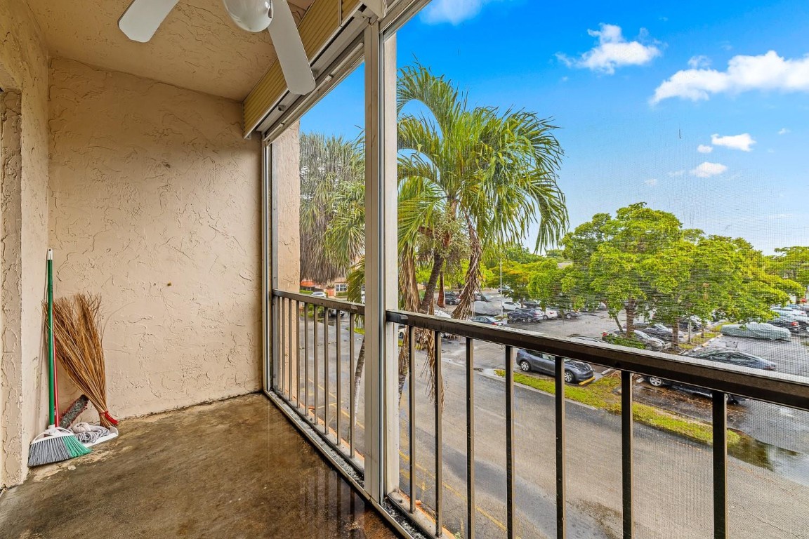 OAKBROOK - Residential