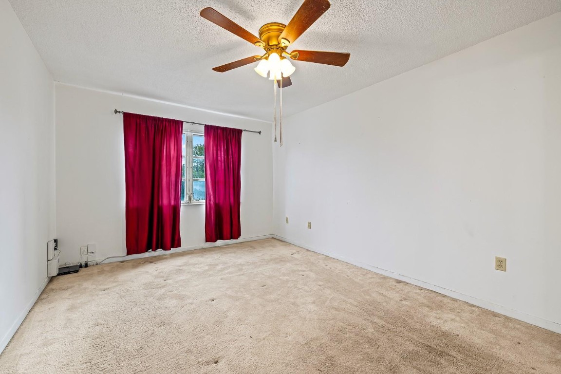 OAKBROOK - Residential