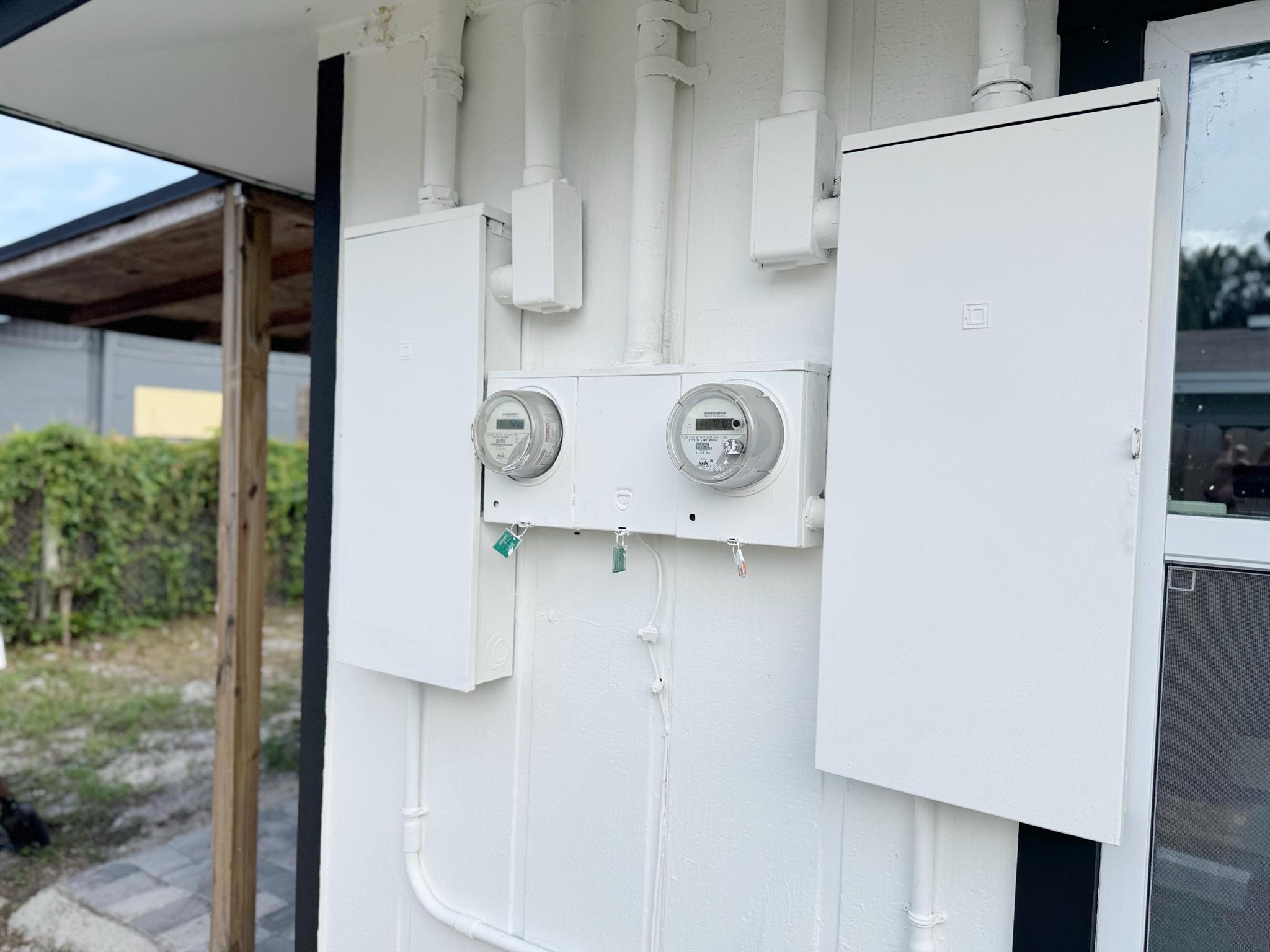 PALM BEACH FARMS CO 7 - Residential Income