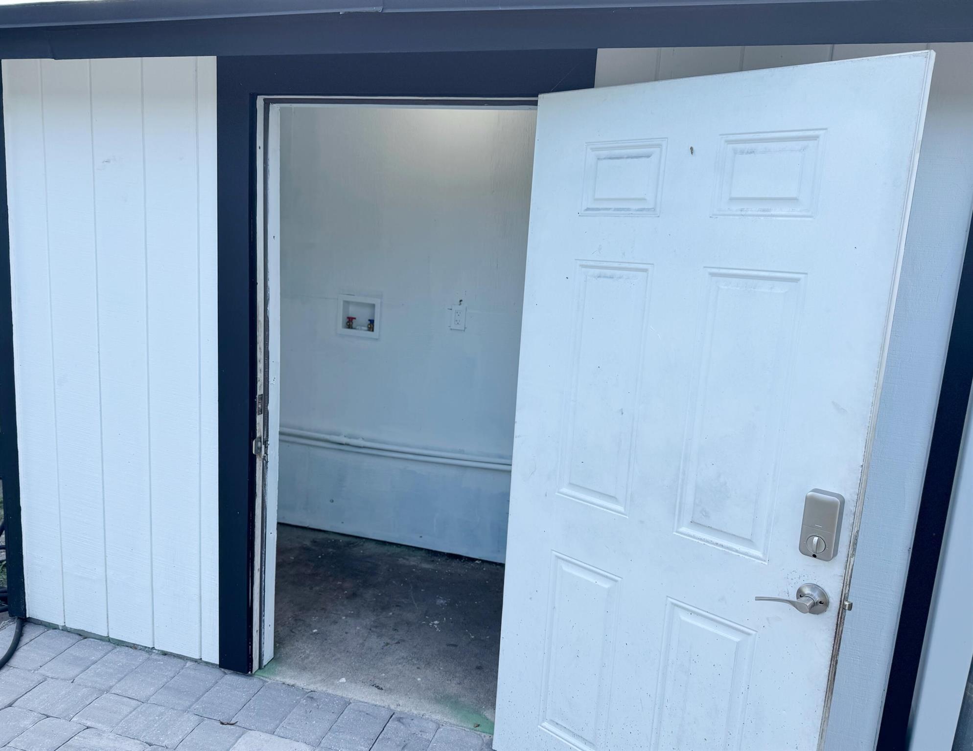 PALM BEACH FARMS CO 7 - Residential Income