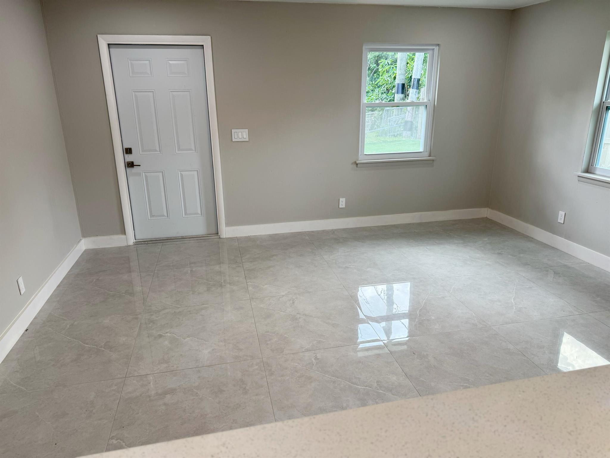 PALM BEACH FARMS CO 7 - Residential Income