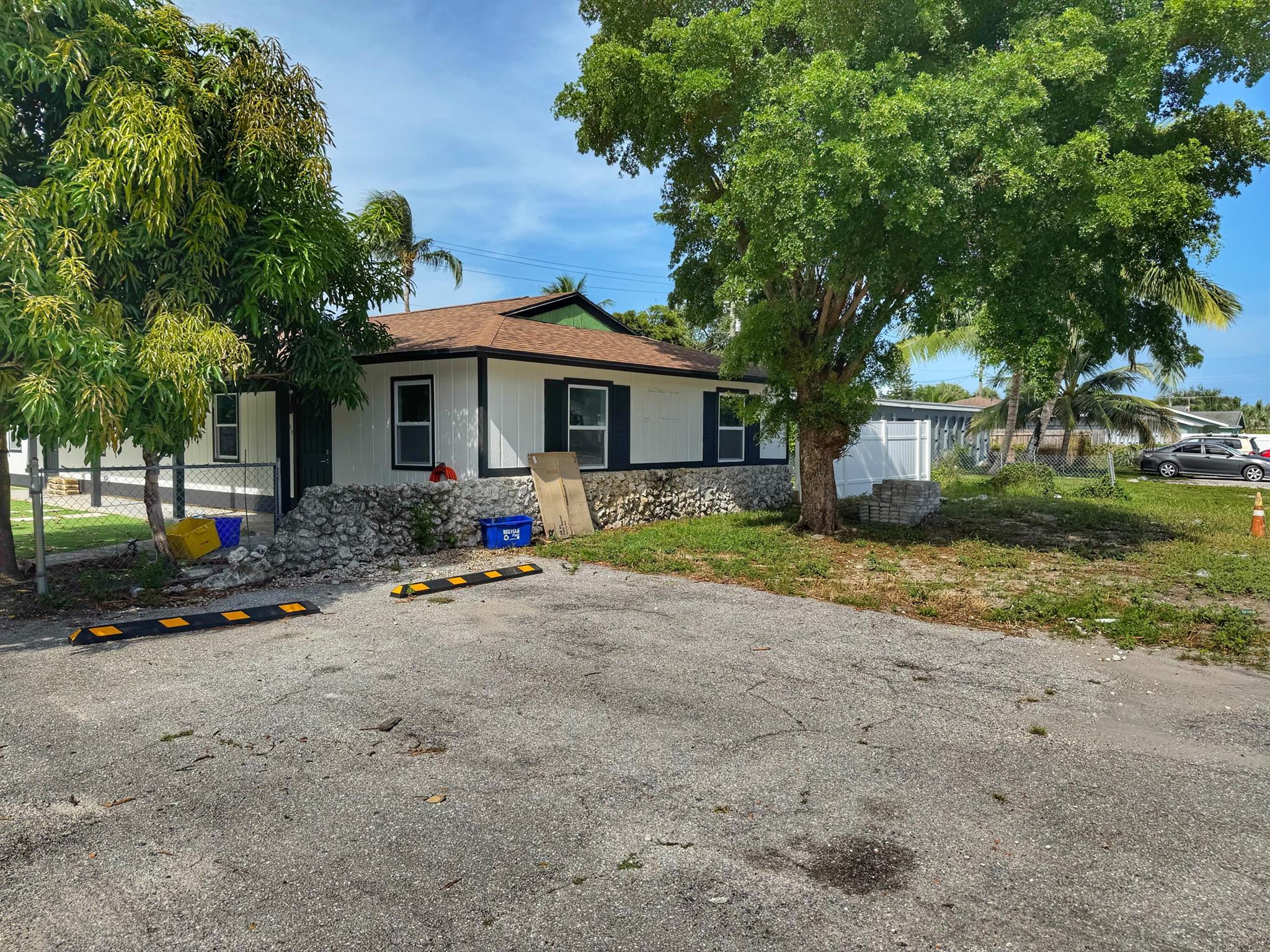 PALM BEACH FARMS CO 7 - Residential Income