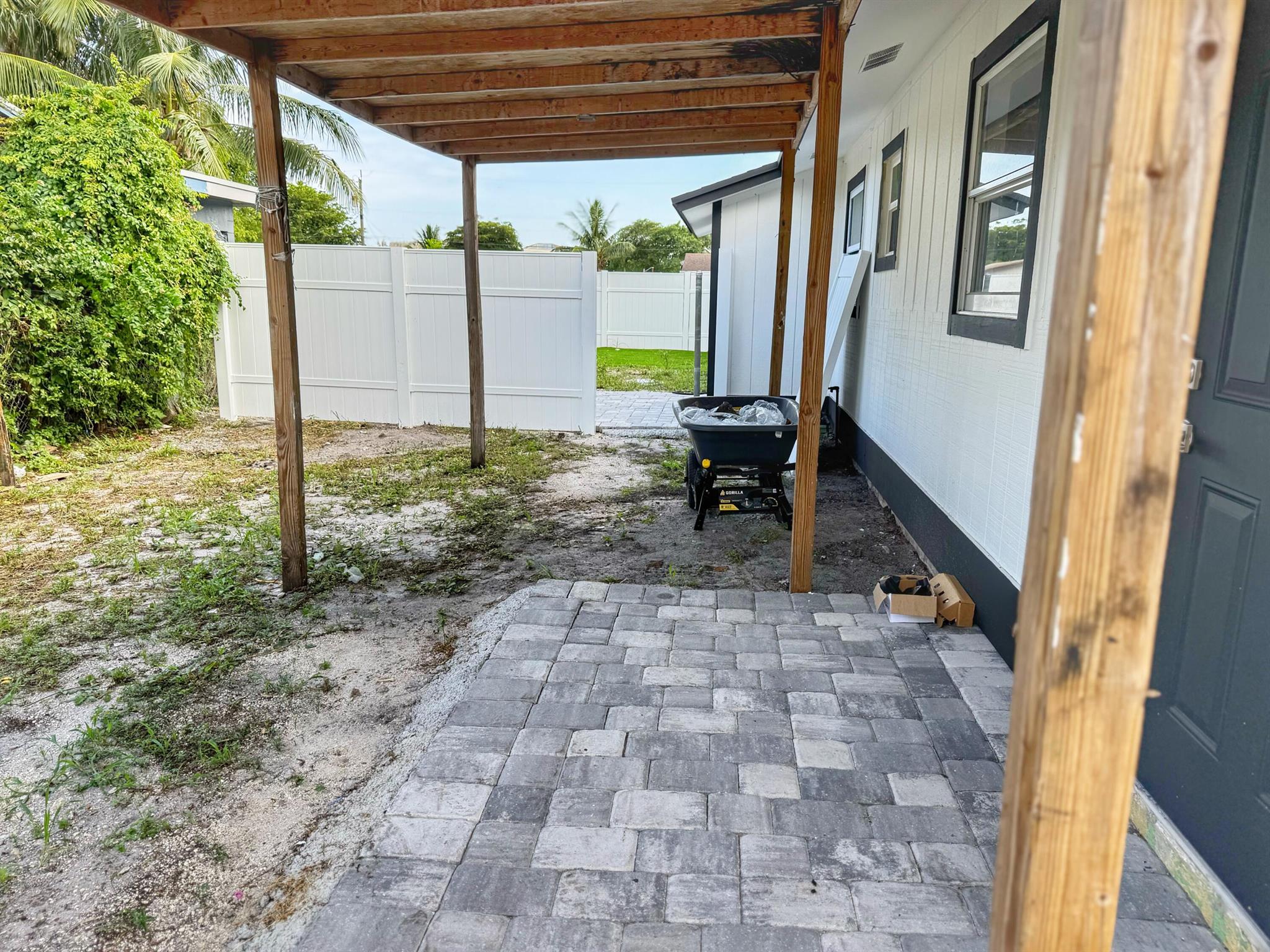 PALM BEACH FARMS CO 7 - Residential Income