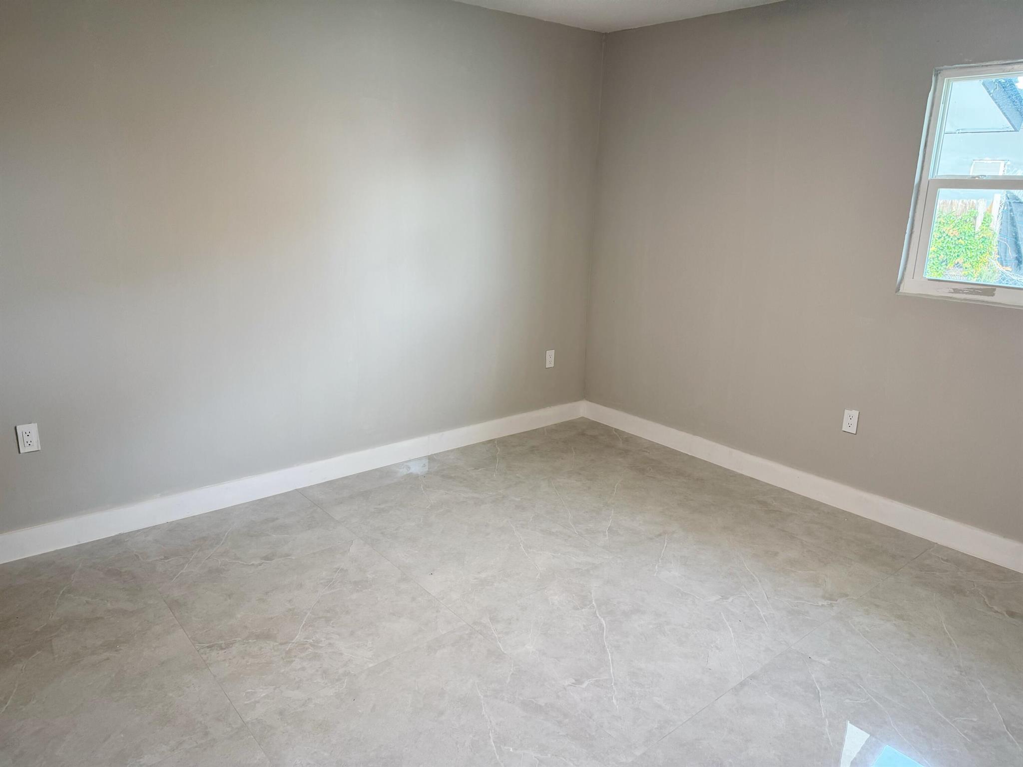 PALM BEACH FARMS CO 7 - Residential Income