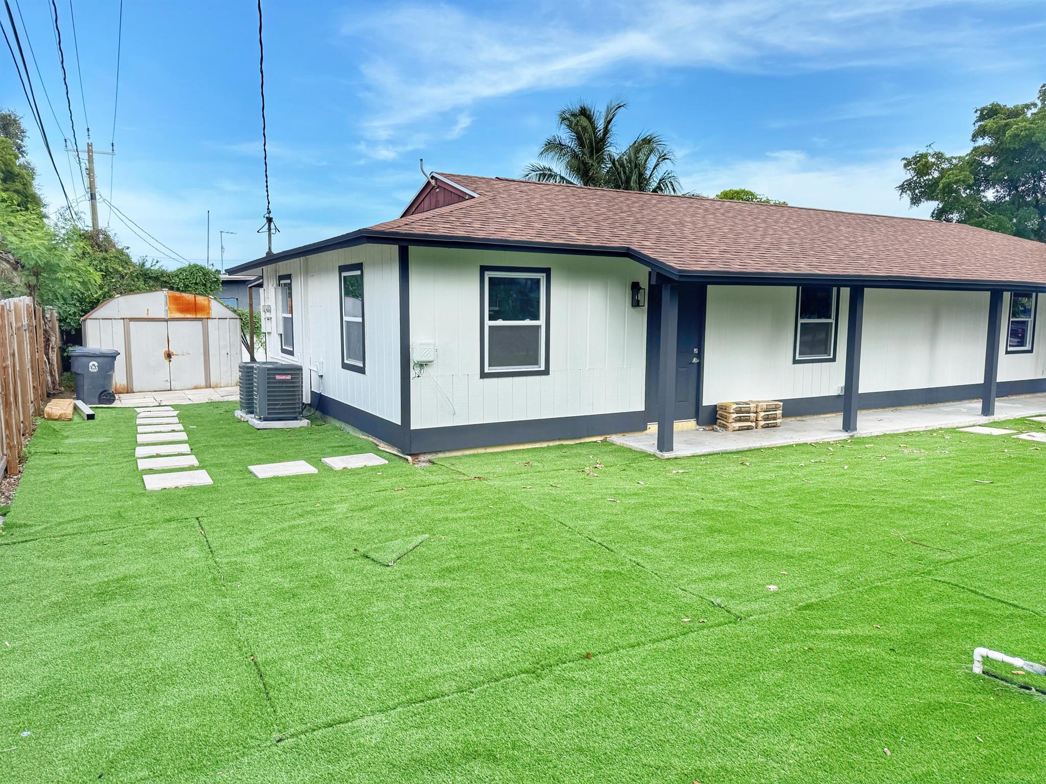 PALM BEACH FARMS CO 7 - Residential Income