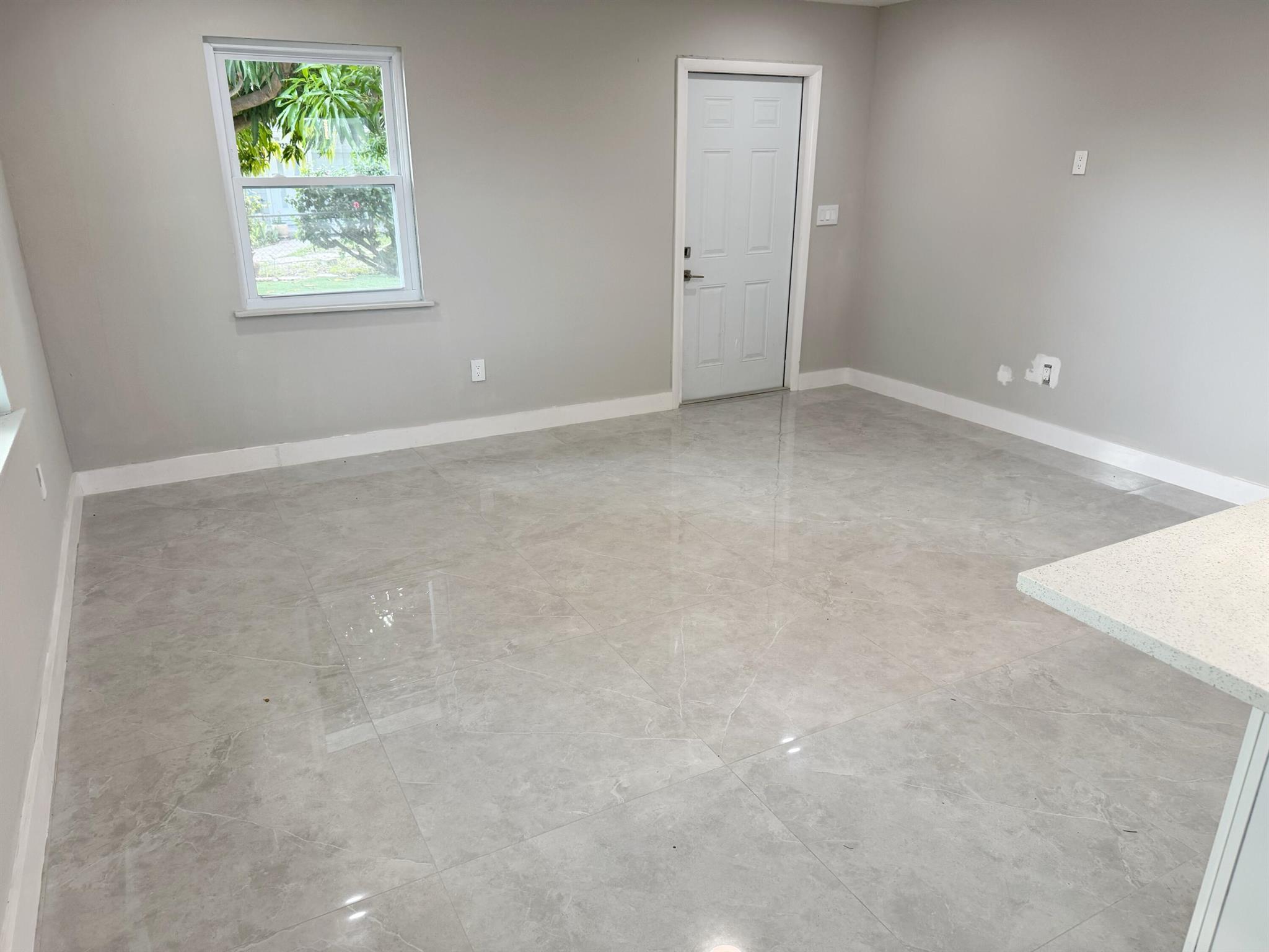 PALM BEACH FARMS CO 7 - Residential Income