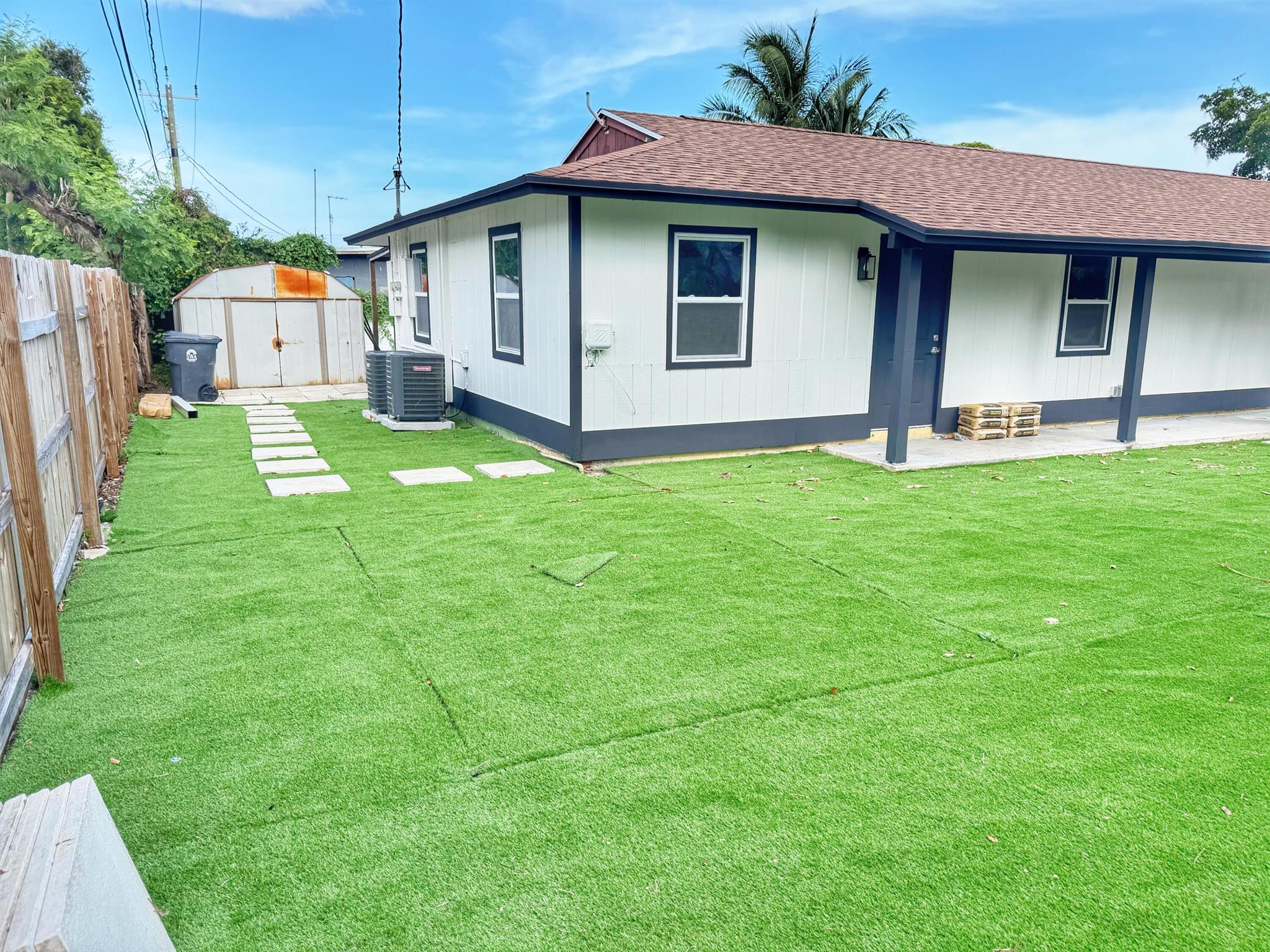 PALM BEACH FARMS CO 7 - Residential Income