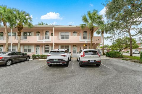 A home in Tequesta