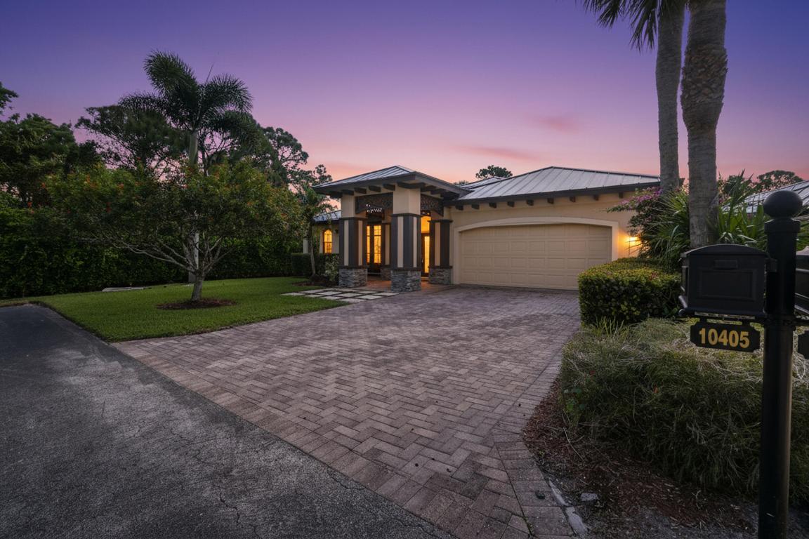 MEDALIST VILLAGE - Residential