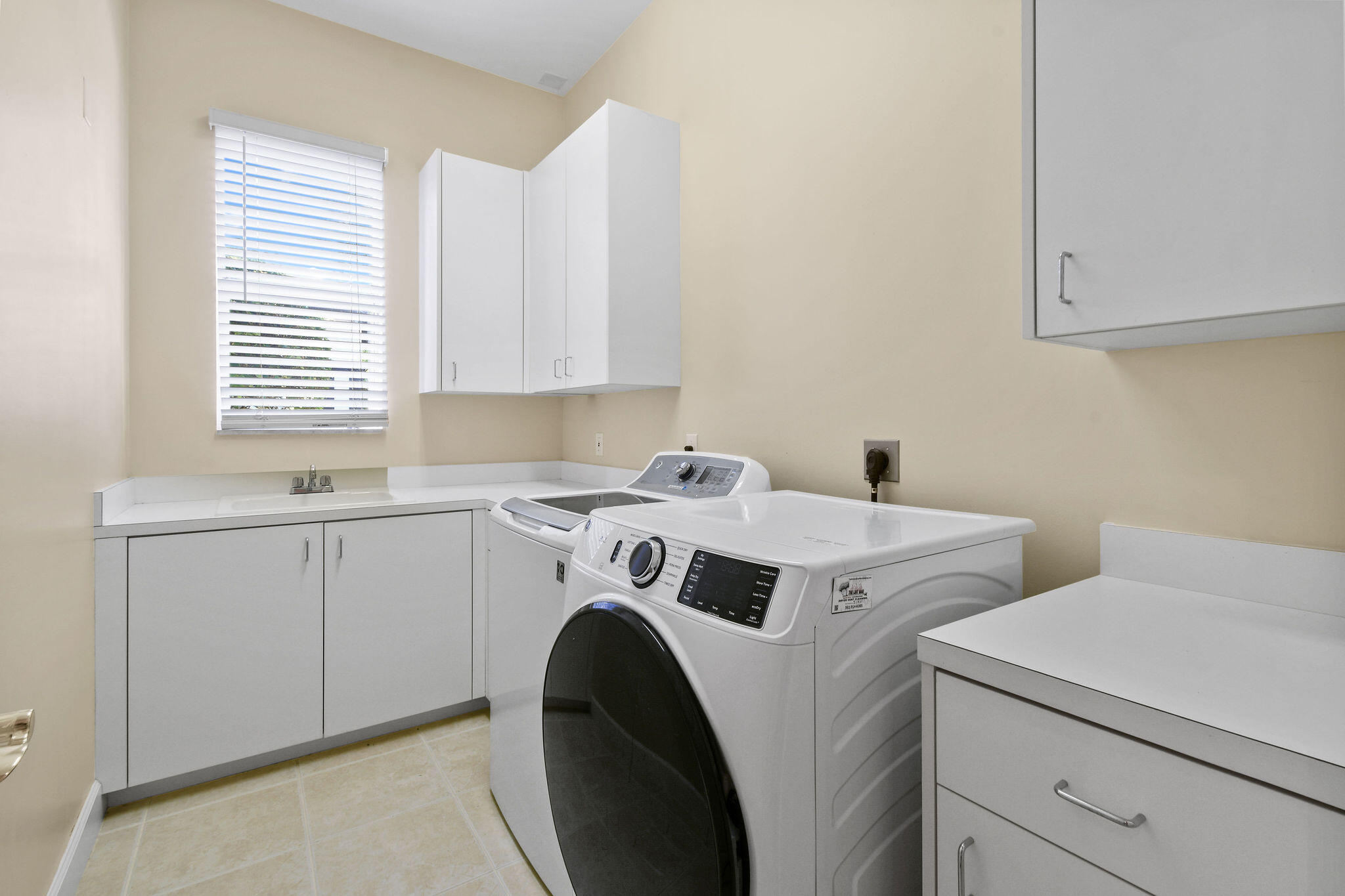 MEDALIST VILLAGE - Residential