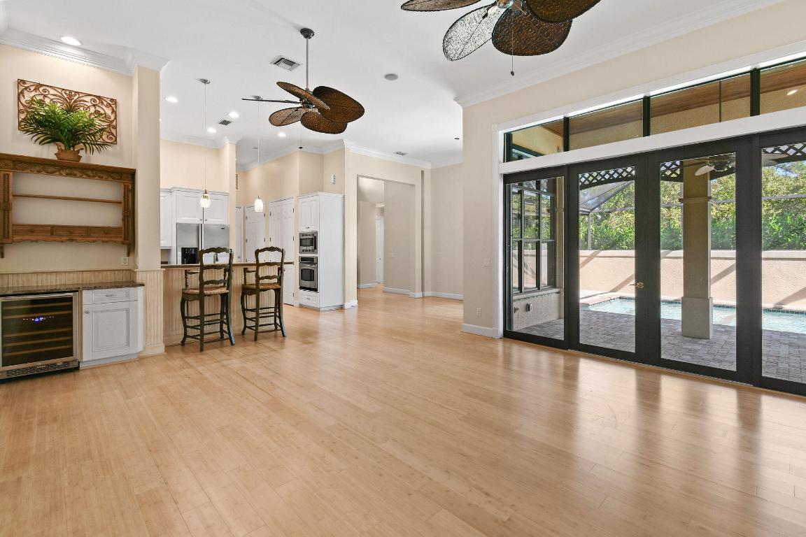 MEDALIST VILLAGE - Residential