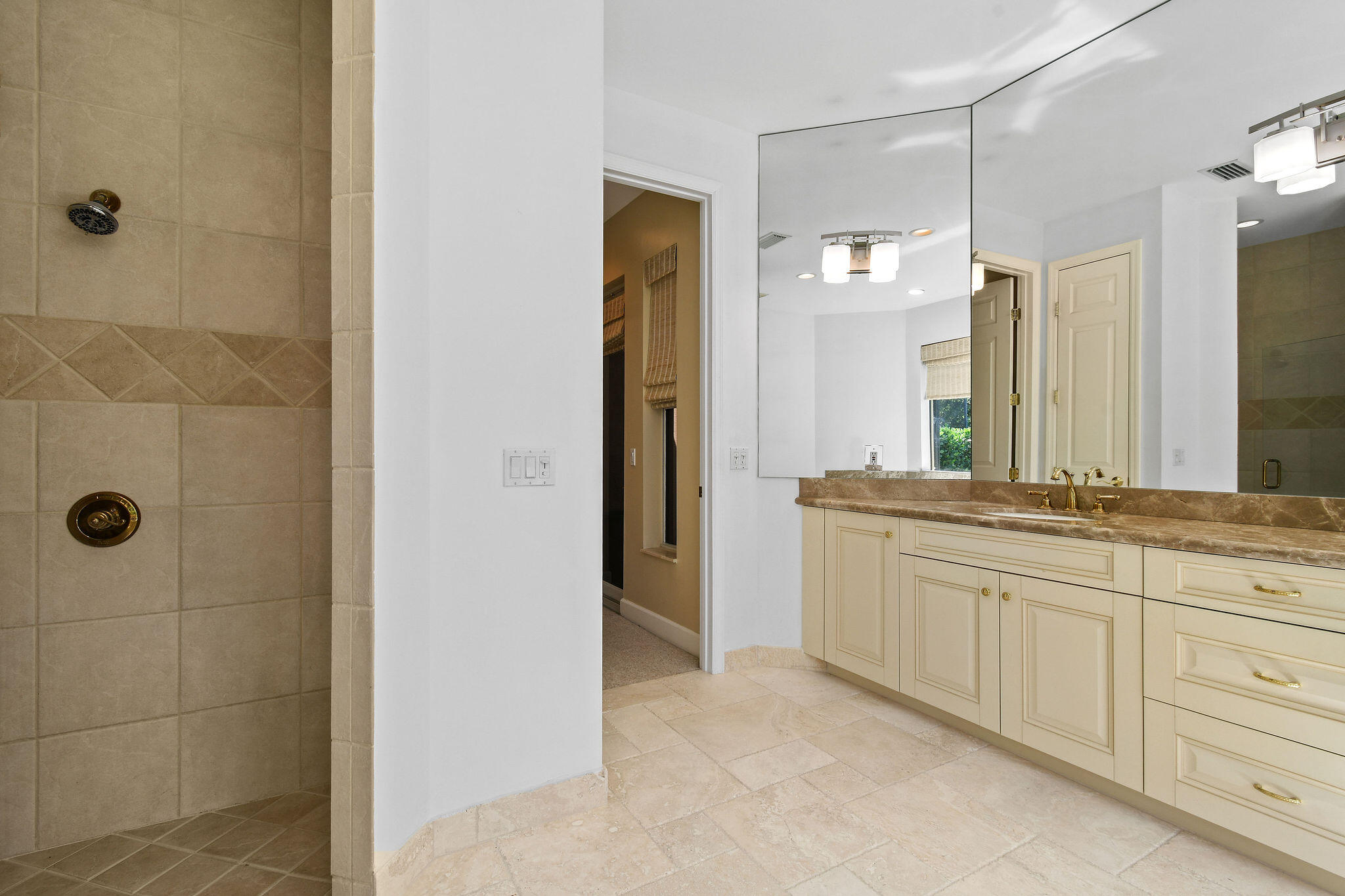 MEDALIST VILLAGE - Residential